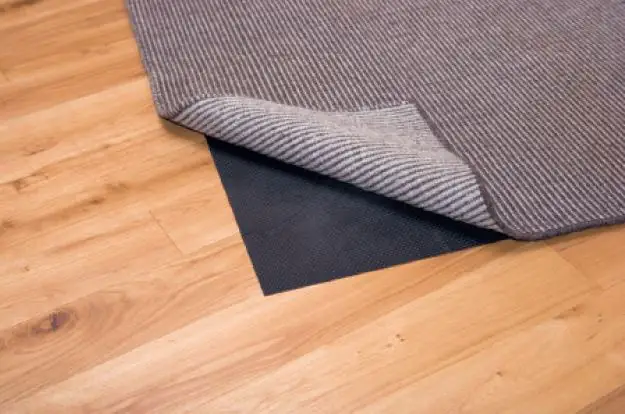 TrendLine Anti Rutschmatte Auto schwarz 120 x 90 x 0,15 cm