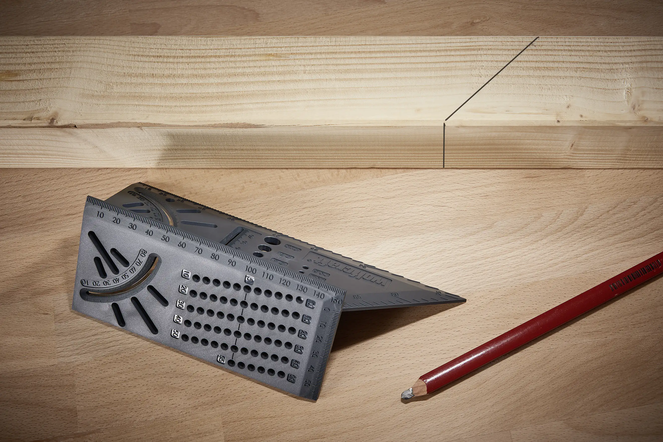 Wolfcraft 3D-Gehrungswinkel 45° und 90° als Streichmaß für paralle Linien