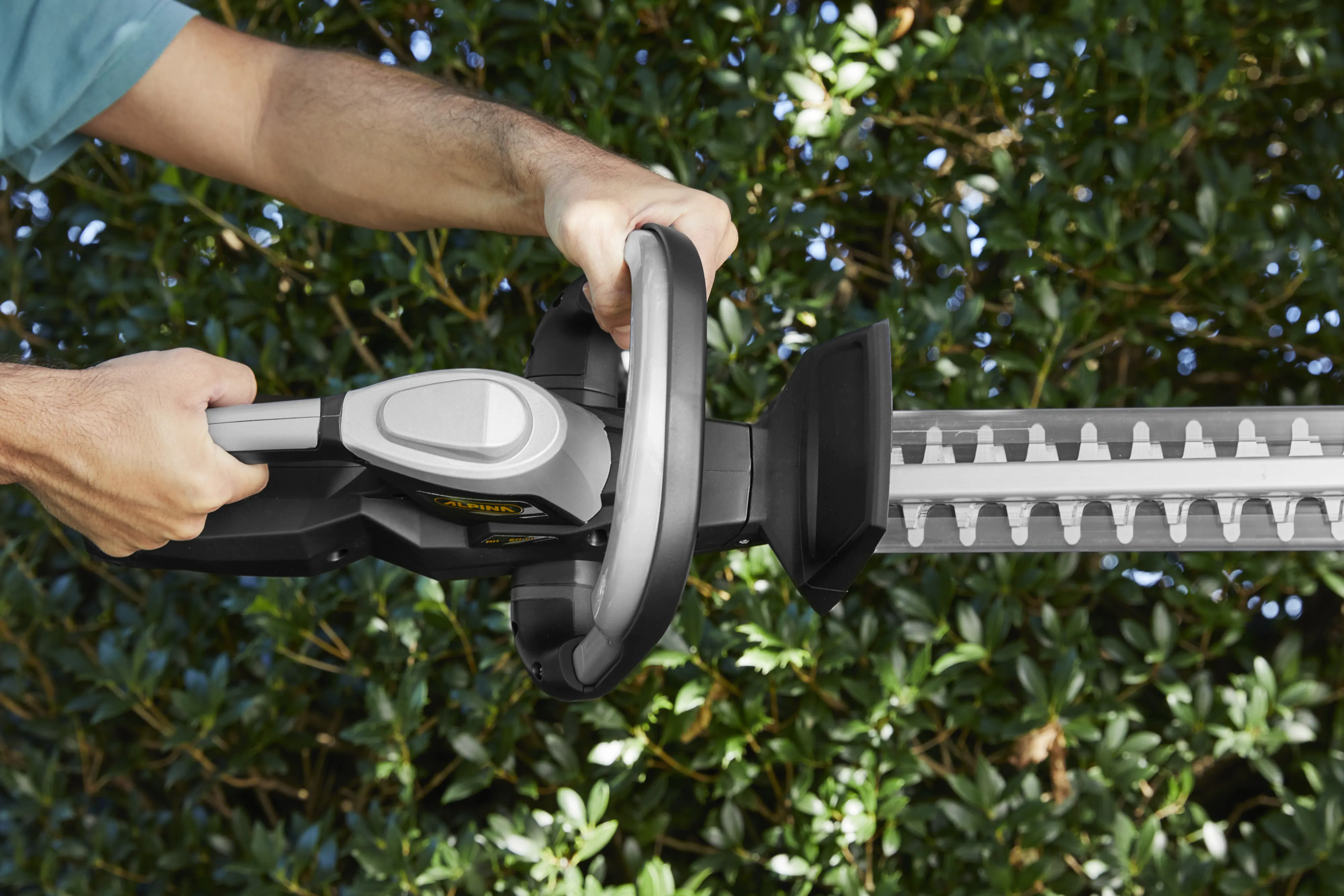 Alpina Akku-Heckenschere AH 20 Li 50 cm Schnittlänge inkl. Akku und Ladegerät