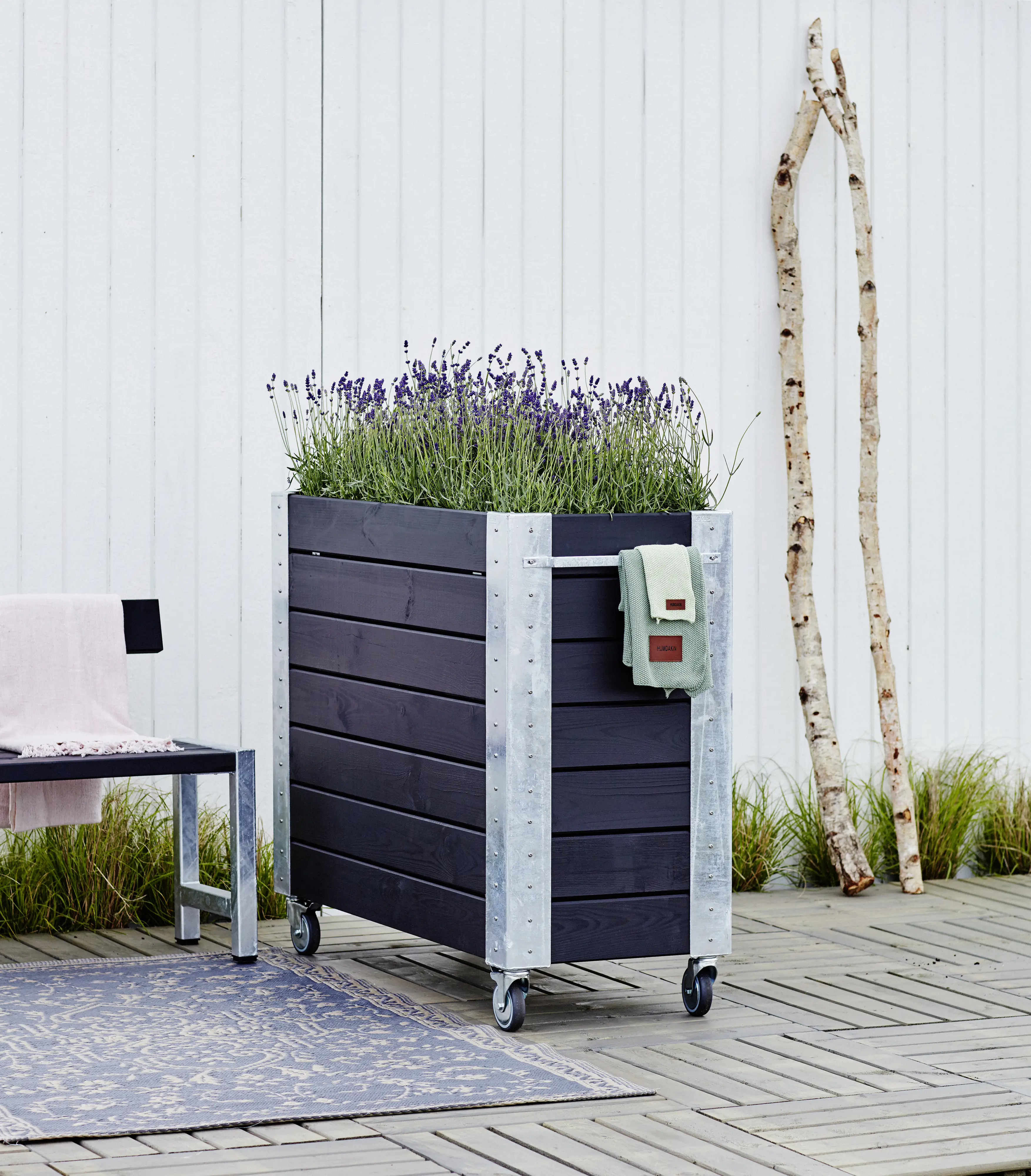 Plus Blumenkasten Cubic 120x50x95 cm m/Räder Druckimprägniert  RAL 9005 Schwarz