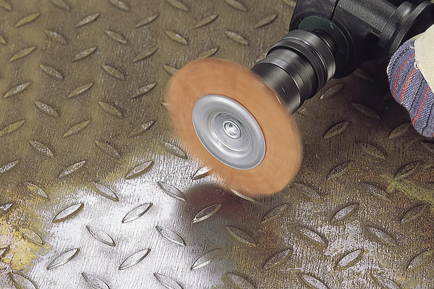 Wolfcraft Schleifbürste Ø 100 mm Nylon Schaft Ø 6 mm
