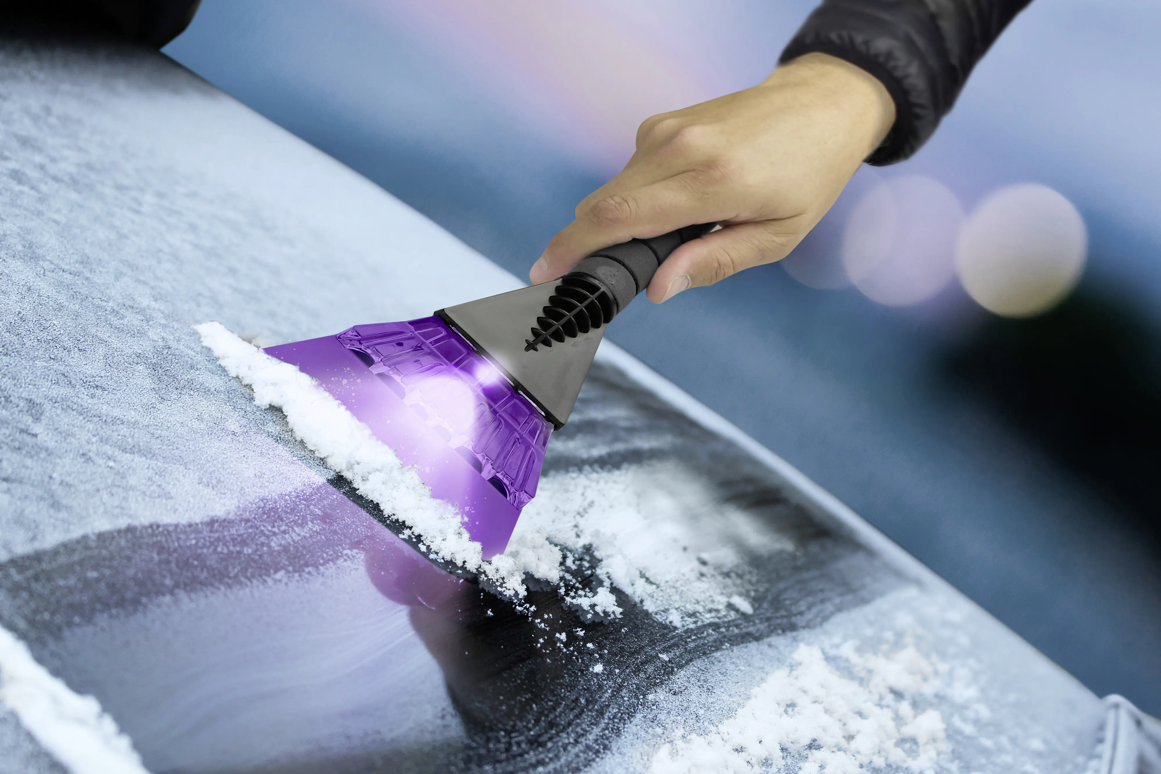 APA Eiskratzer mit LED Leuchte farbig sortiert