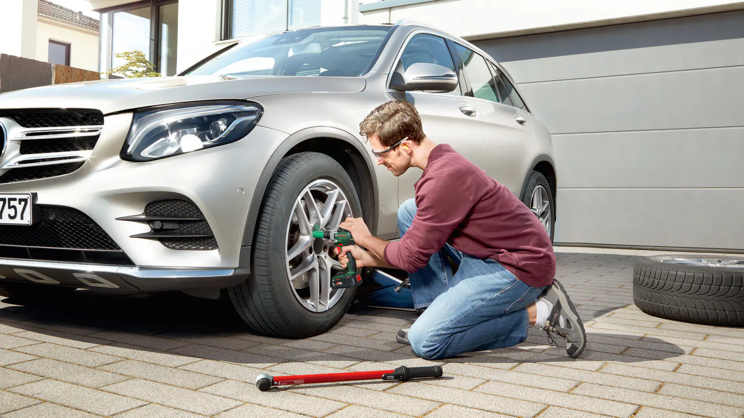 Bosch Akku-Drehschlagschrauber UniversalImpactDrive 18V-350 Solo