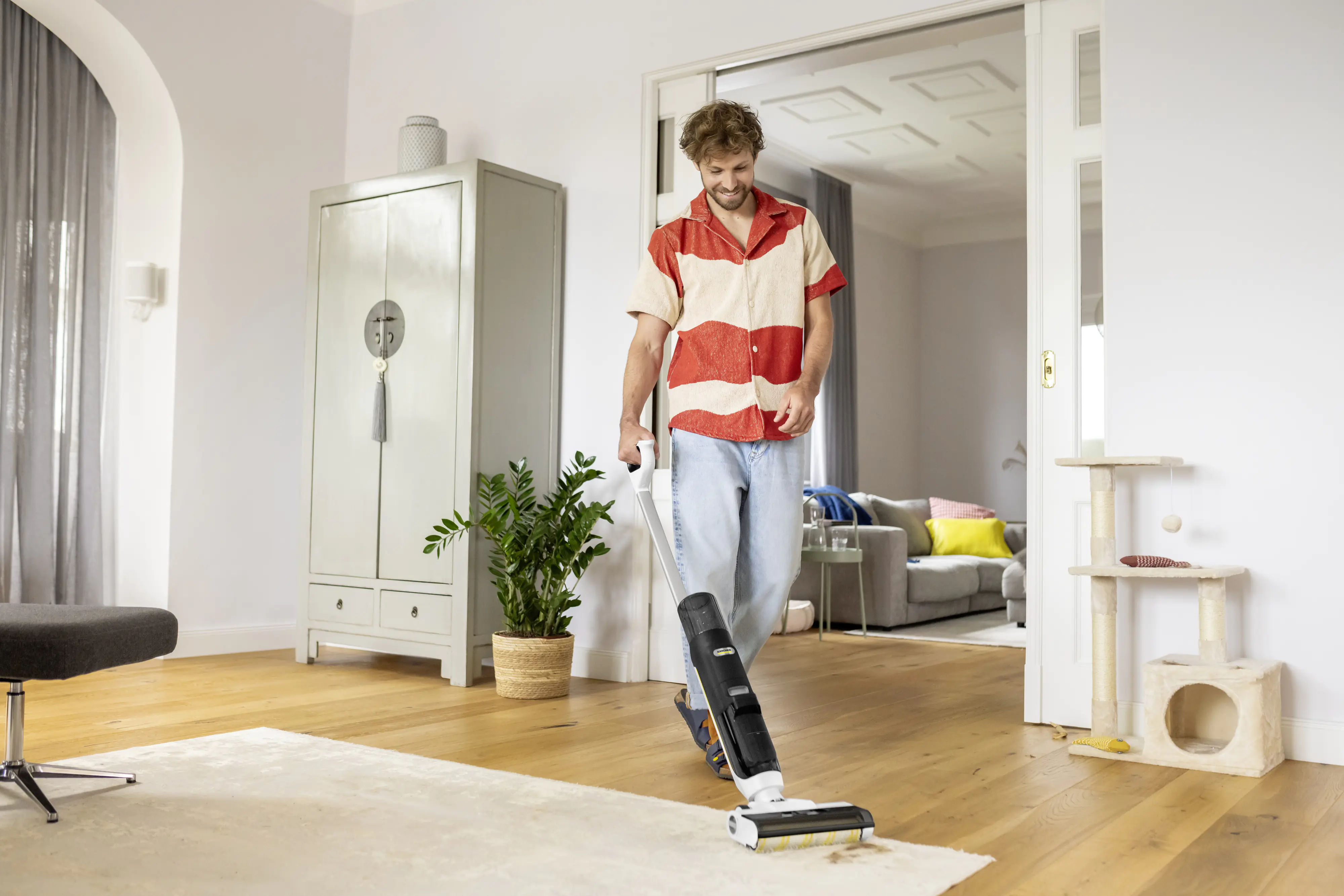 Kärcher Saugwischer FCV 3 mit Xtra!Clean 3in1 Saugen, Wischen, Trocknen