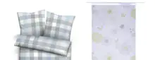 Links ein Set aus kariertem Bettdecken- und Kissenbezug in Grau-Weiß, rechts eine helle Kindergardine mit bunten Sternen und Tiermotiven.