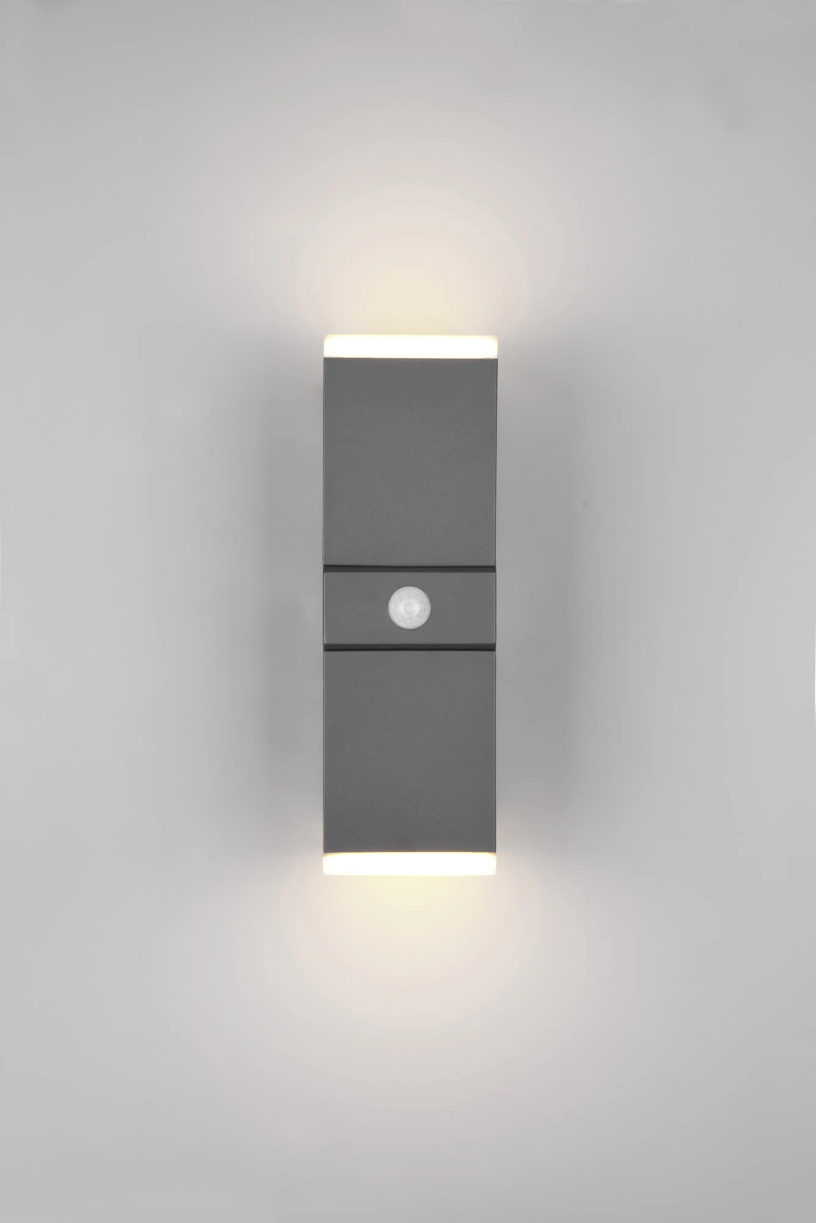 Trio LED Wandleuchte Avon innen/außen anthrazit standby 14W warmweiß