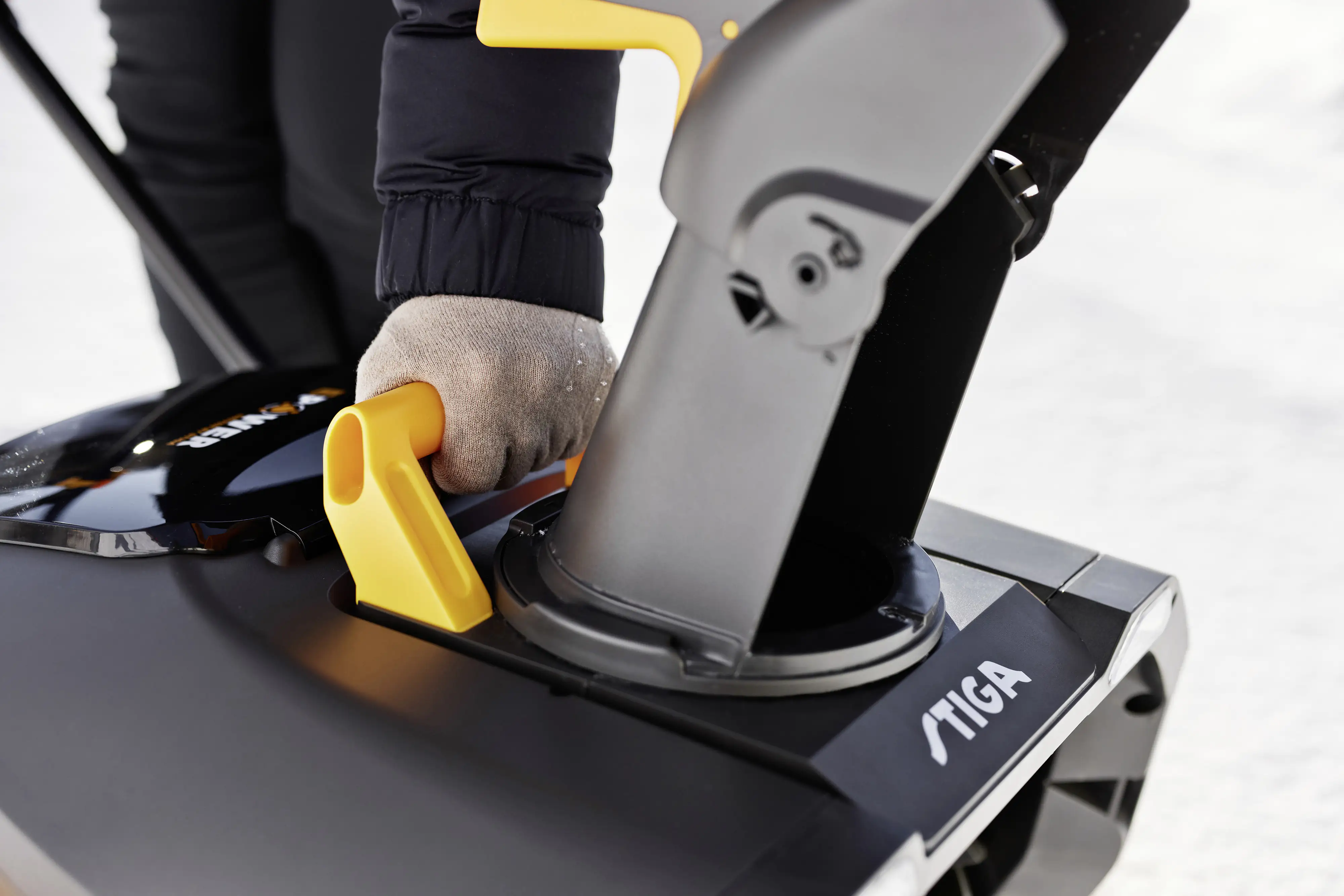 Stiga Akku-Schneefräse ST 700e Kit Arbeitsbreite 50 cm 4 Ah 48 Volt