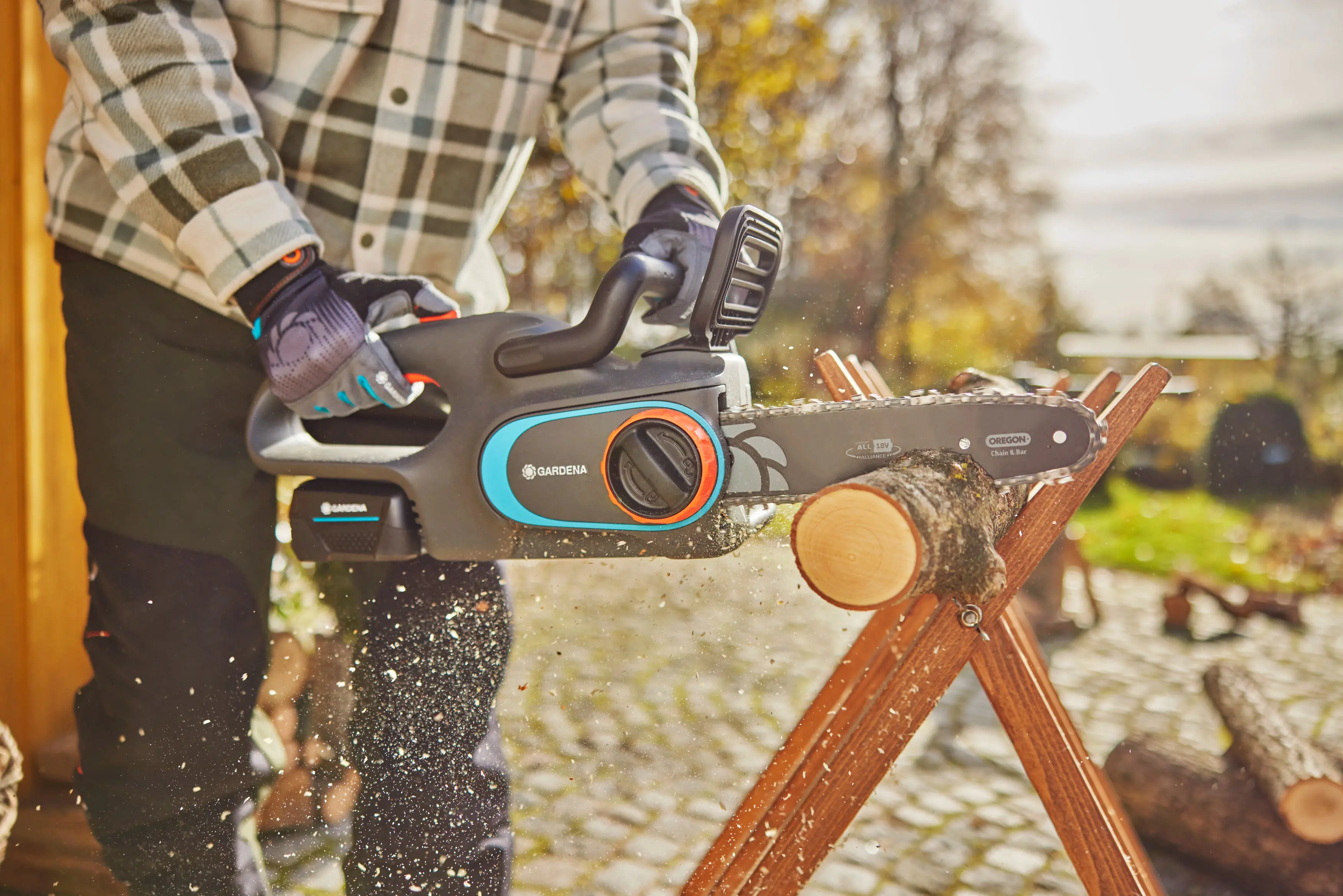 Gardena Akku-Kettensäge PowerSaw 250/18V Solo