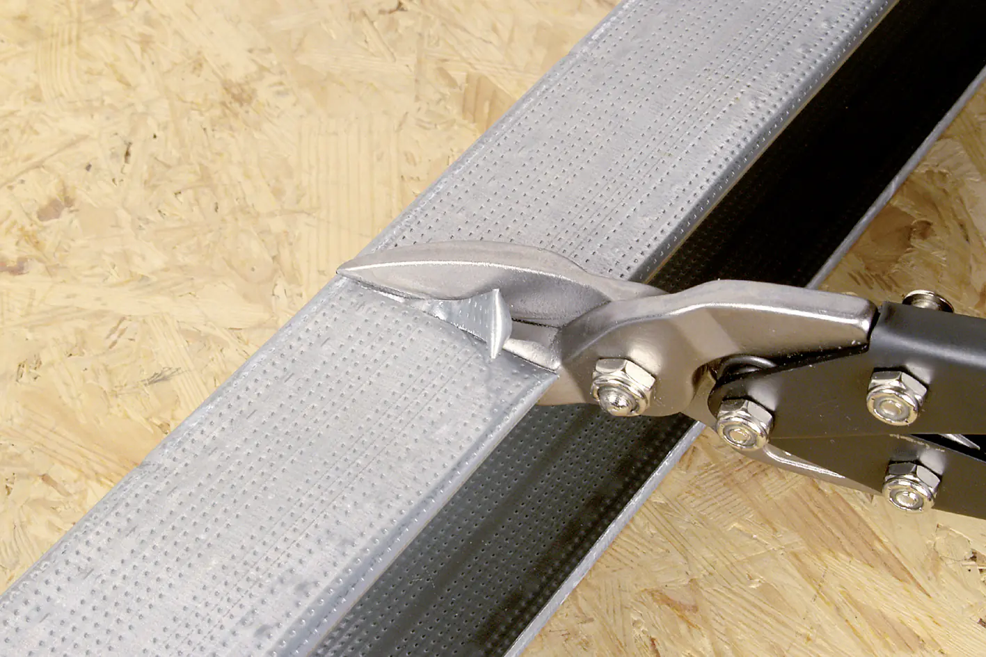 Wolfcraft Blechschere rechtsschneidend 255 mm für gerade- & Kurvenschnitte