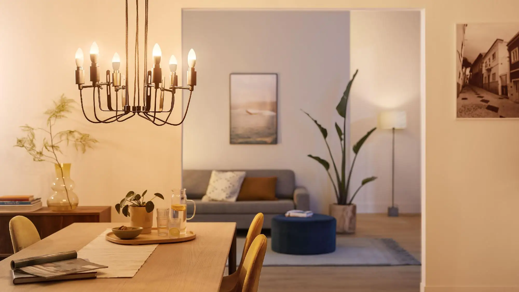 Philips Smart LED Leuchtmittel Tunable White C37 E14 Kerzenform 4,9 W