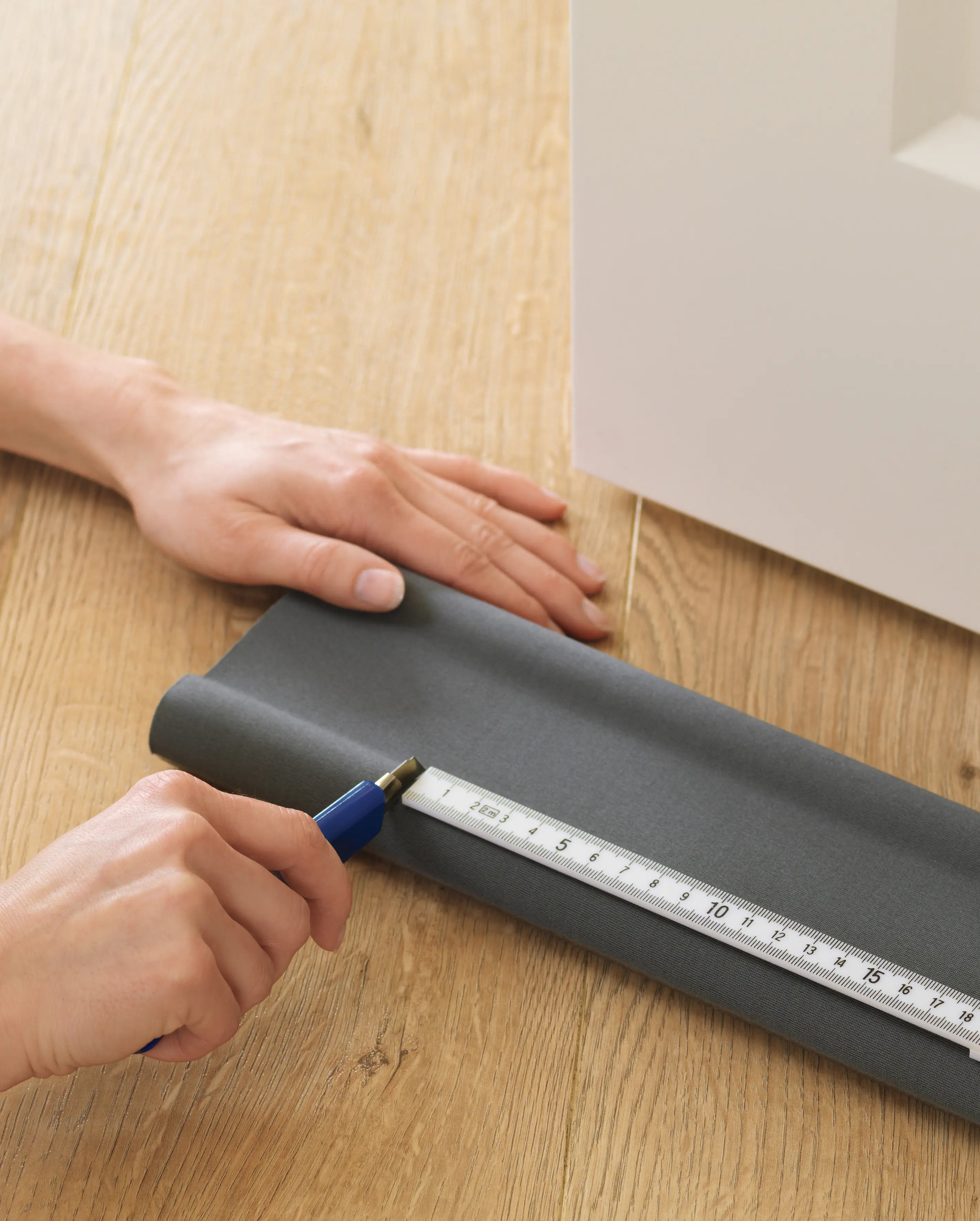 tesa Insulation Türbodendoppeldichtung grau, 95 cm x 25 mm