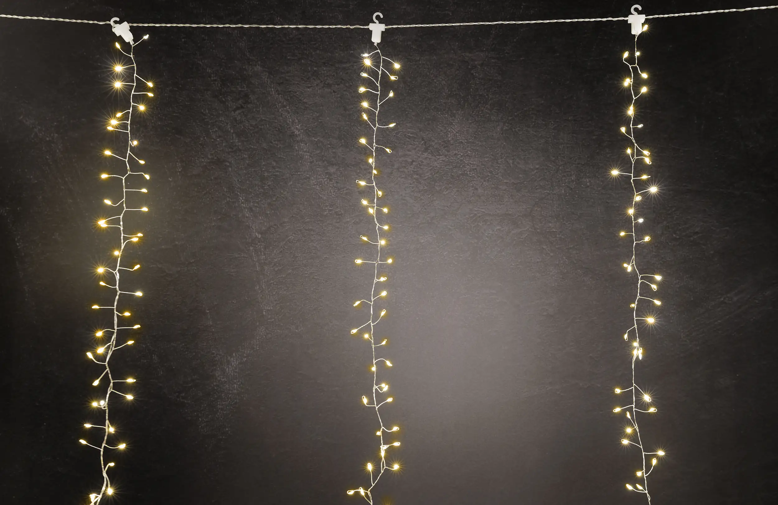 TrendLine LED-Lichtervorhang Micro Außen 1,9 x 1,5 m warmweiß mit Timer