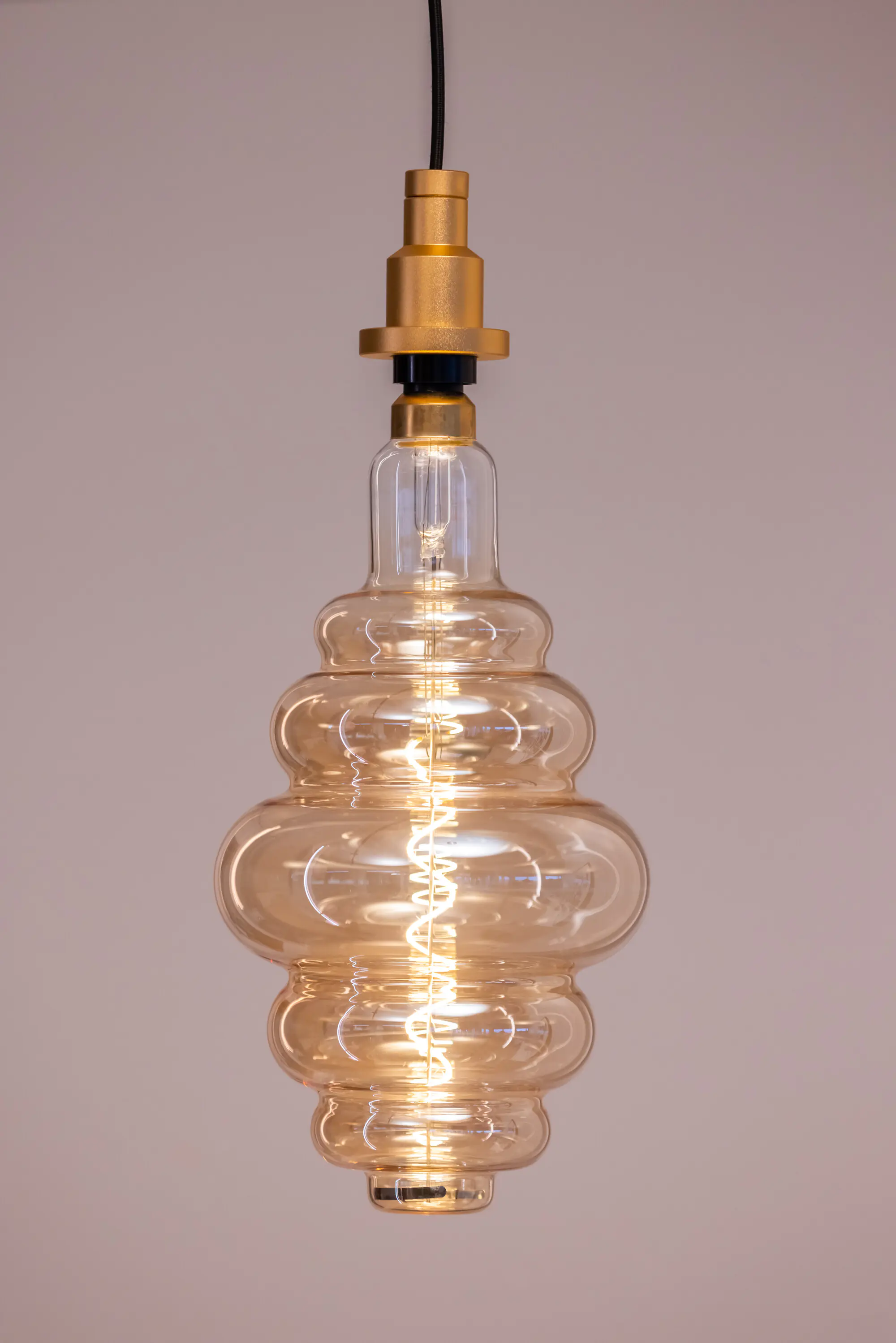 Osram LED Dekoleuchtmittel Nest E27 4,8 W warmweiß amber