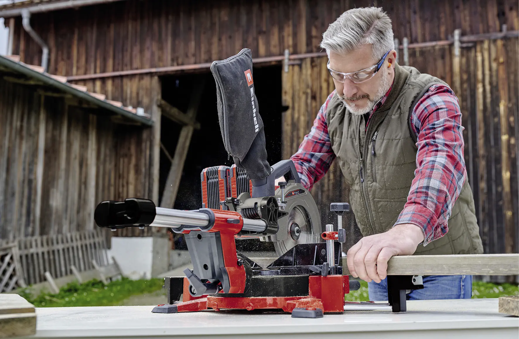 Einhell Expert Akku-Zug-Kapp-Gehrungssäge TE-SM 36/210 Li Solo 36 V