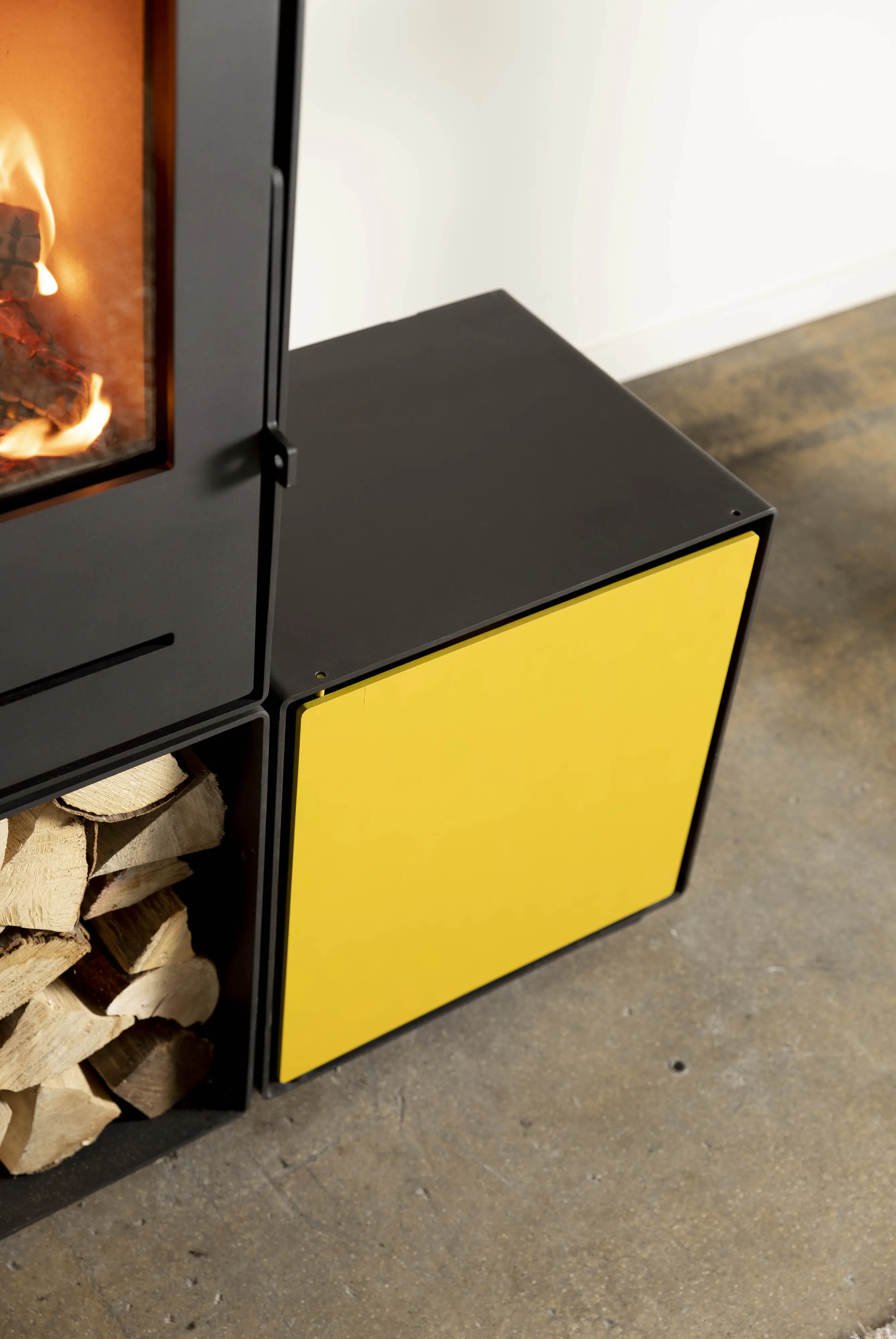 FireFix Tür & Regalböden für quadratische Box zu Kaminofen Nele 44,2 x 35,5 cm goldgelb