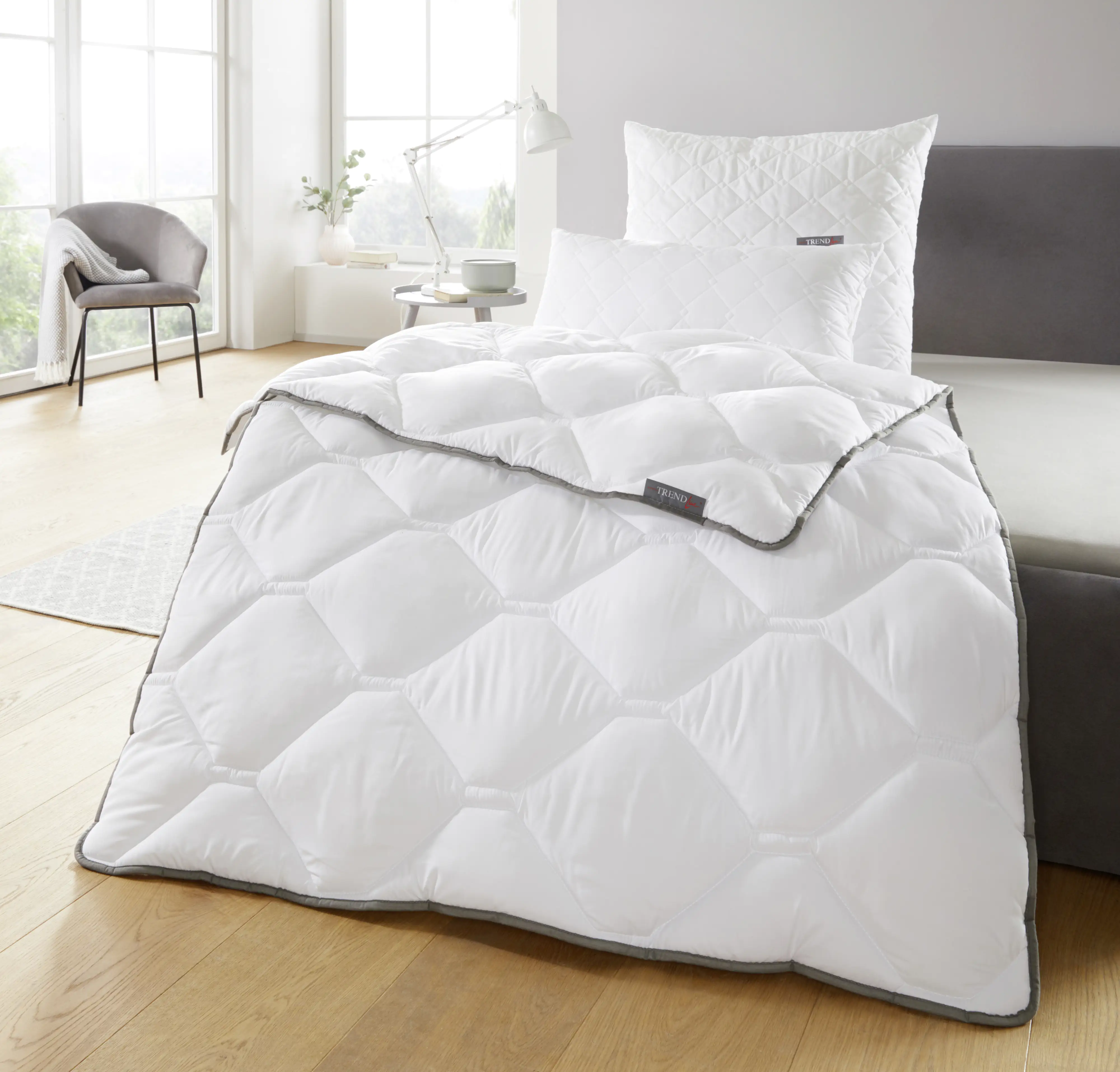 Badenia Trendline Steppbett Micro Mono weiß, 155 x 220 cm