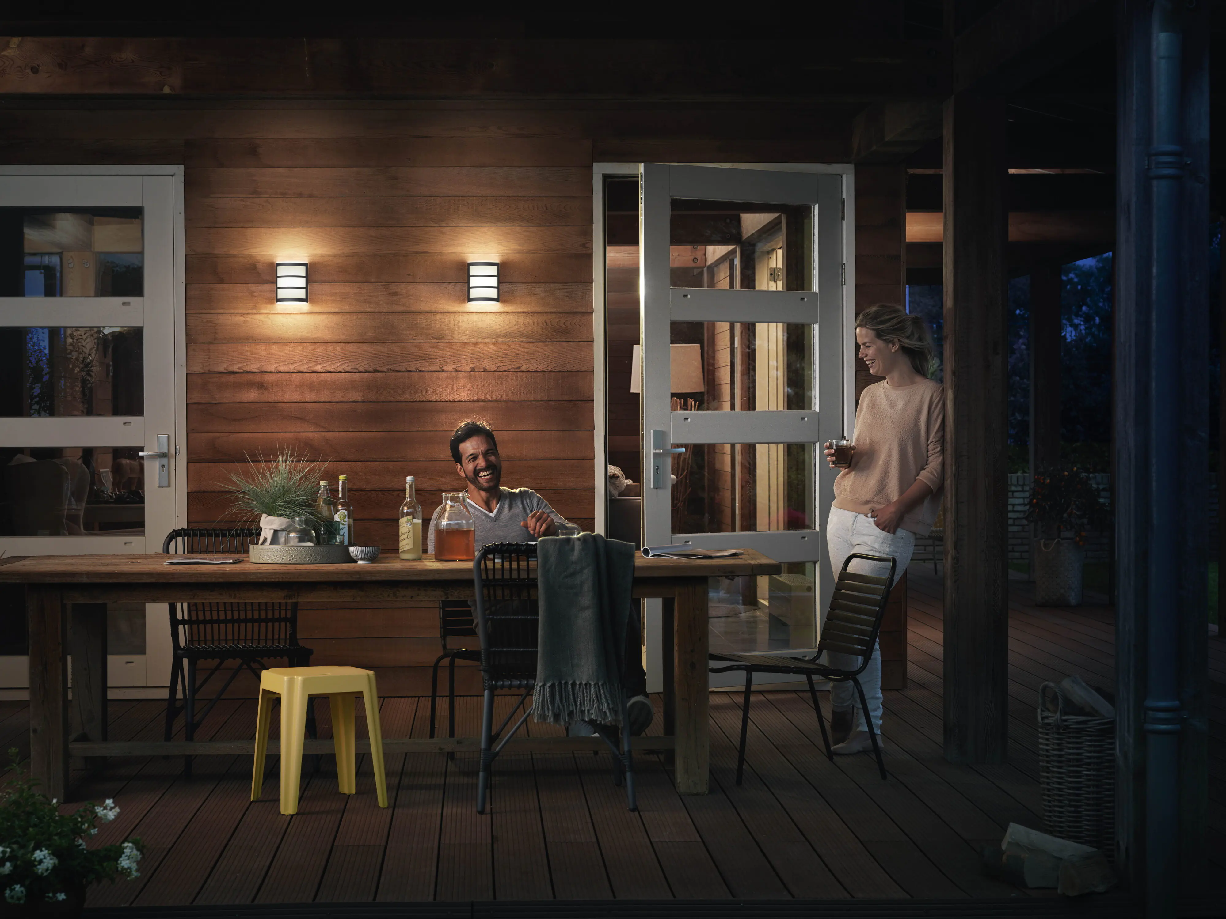 Philips LED Außenwandleuchte Python anthrazit warmweiß