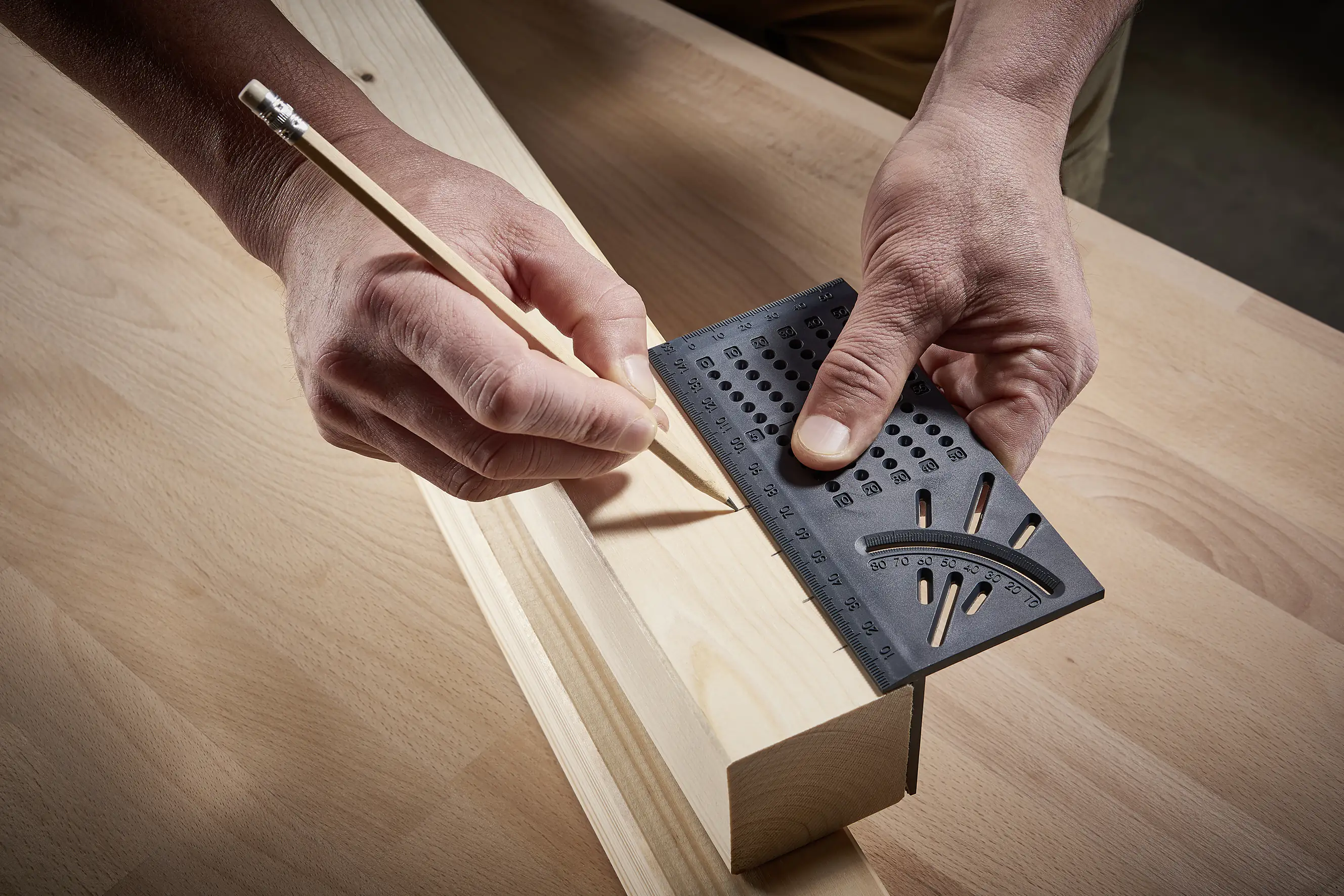 Wolfcraft 3D-Gehrungswinkel 45° und 90° als Streichmaß für paralle Linien