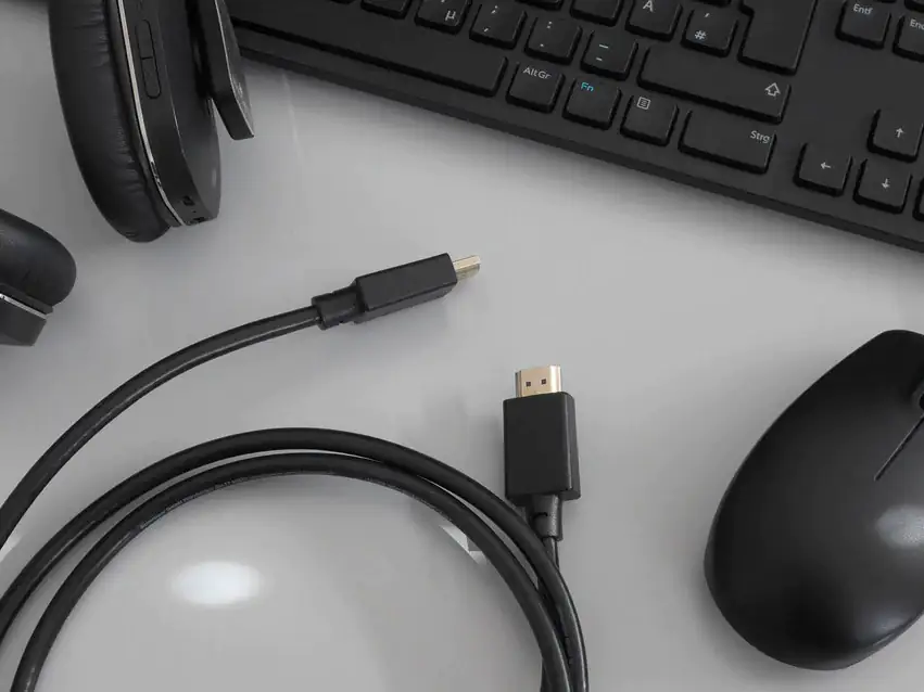 Schwaiger HDMI-Kabel 1,5 m HDMI zu HDMI, 48 Gbit/s, schwarz