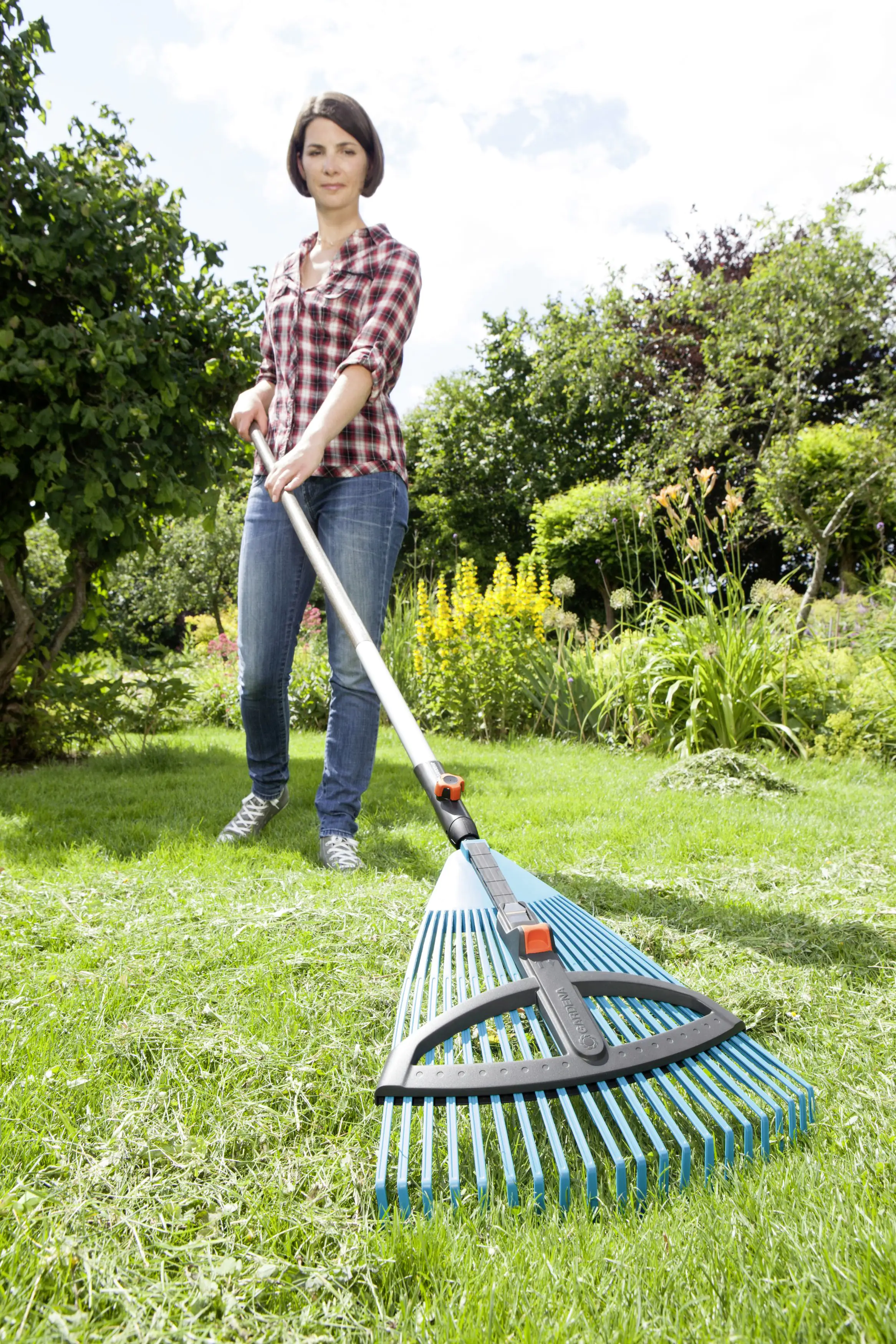 Gardena Verstellbesen combisystem mit Holzstiel 35 - 52 cm Arbeitsbreite