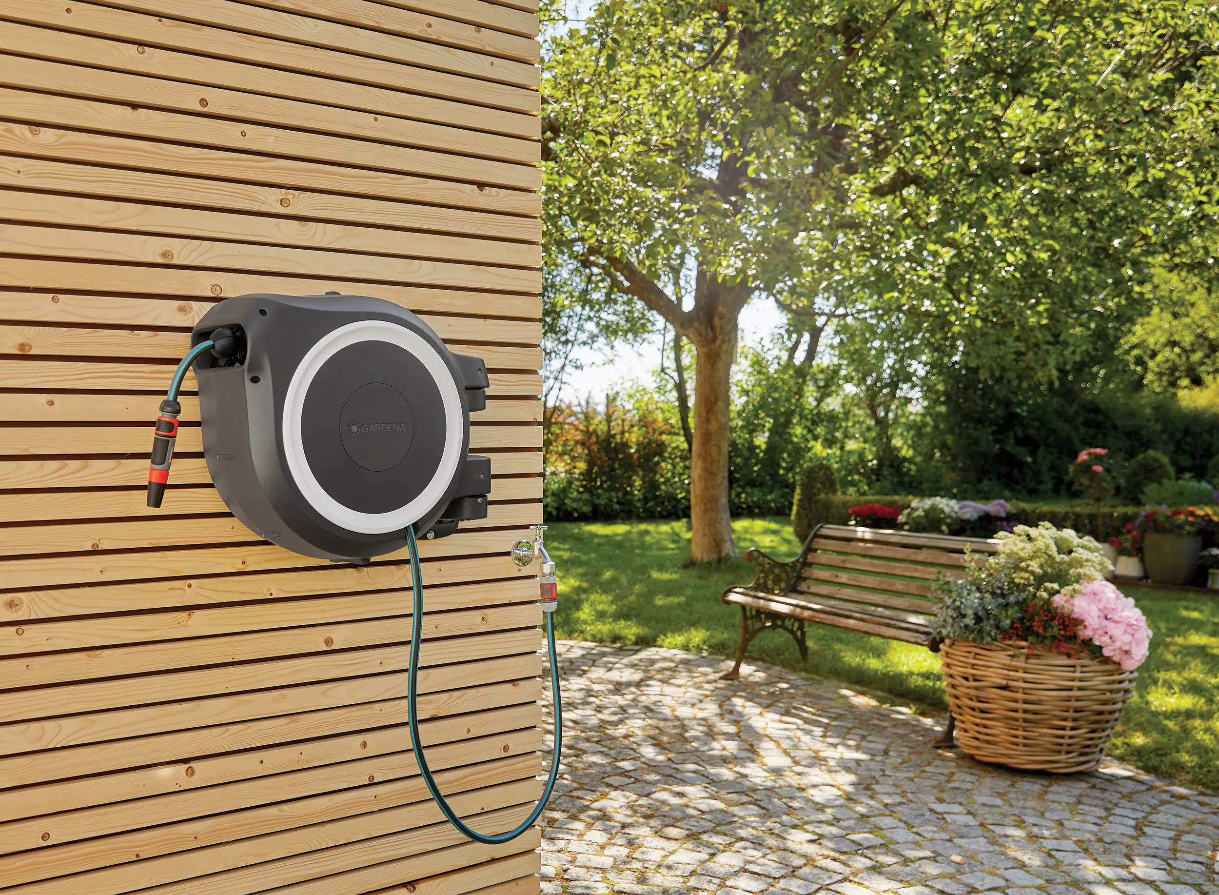 Gardena Wandschlauchbox RollUp XL mit 35 m Schlauch