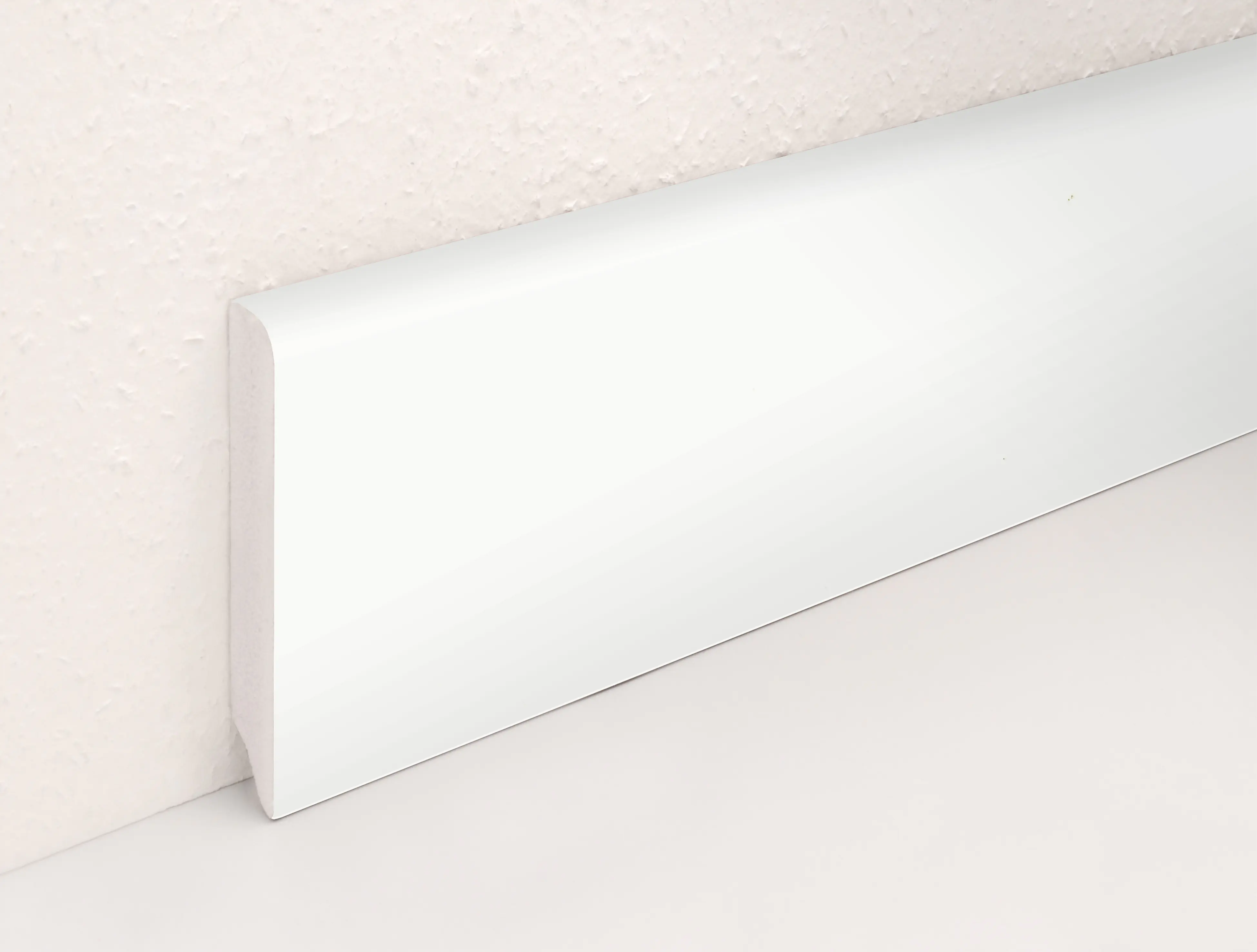 Neuhofer Fußleiste 196 cm x 60 x 10 mm weiß