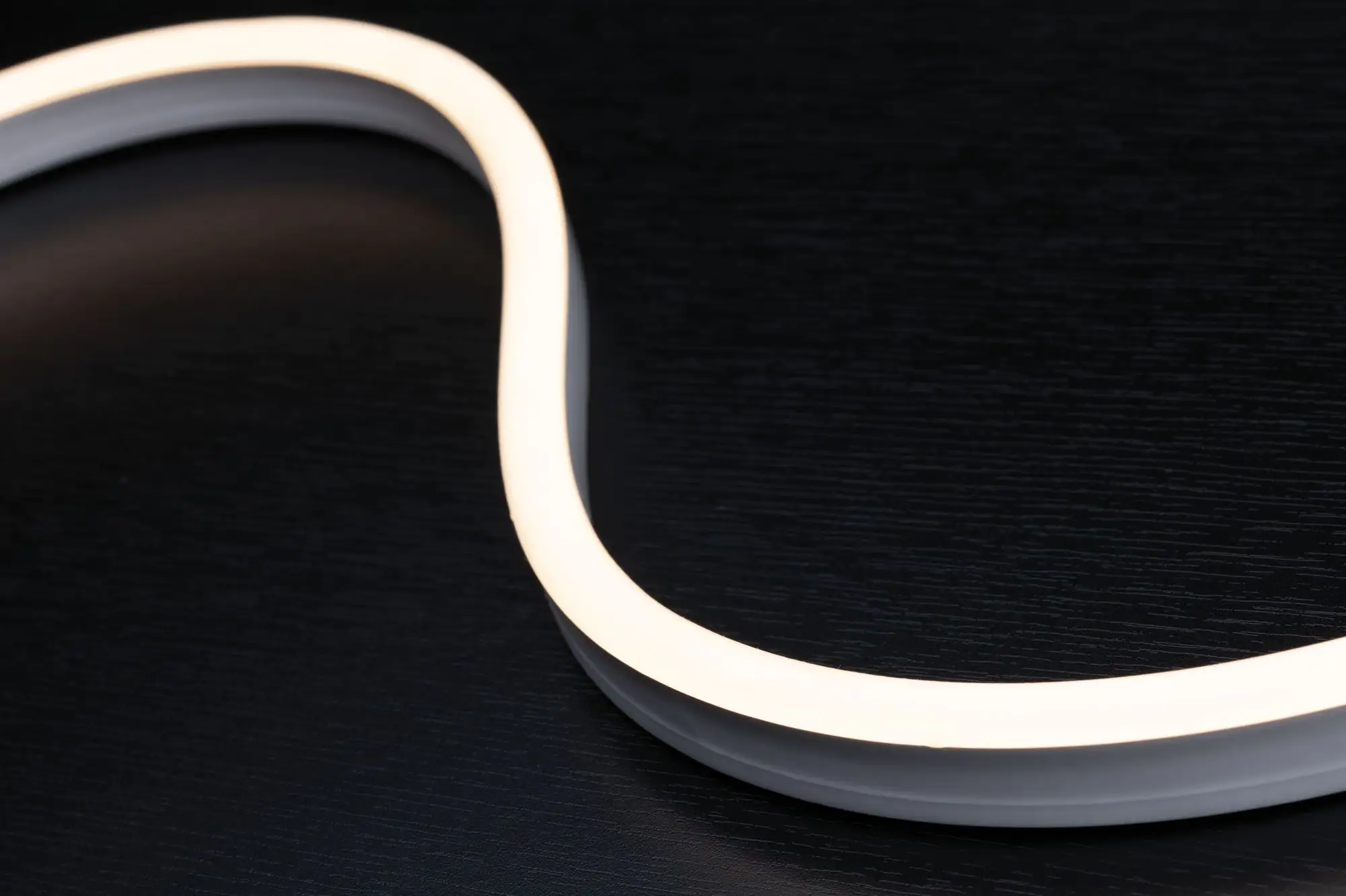 Paulmann Plug & Shine Neon LED-Stripe Outdoor flexibel 5 m warmweiß