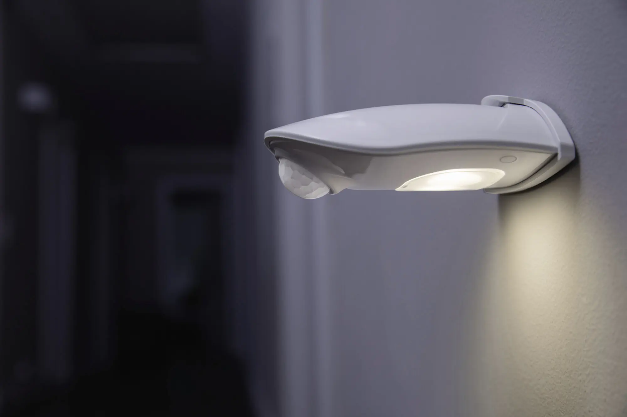 Osram LED-Außenleuchte Doorled Down mit Licht- & Bewegungssensor 10,25 cm kaltweiß weiß