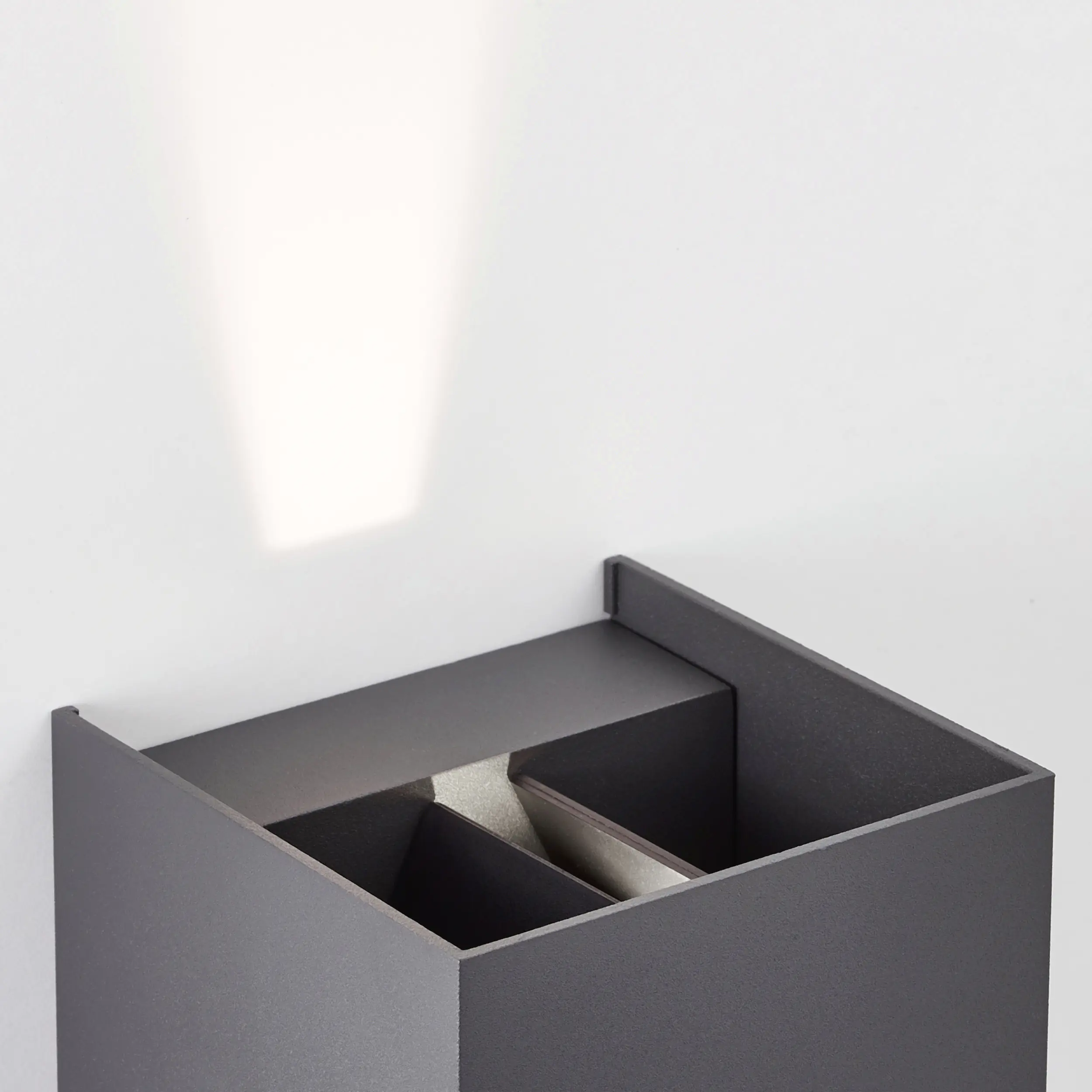 Brilliant LED Außen-Wandleuchte Hilly metall 6,5 W Up- & Downlight