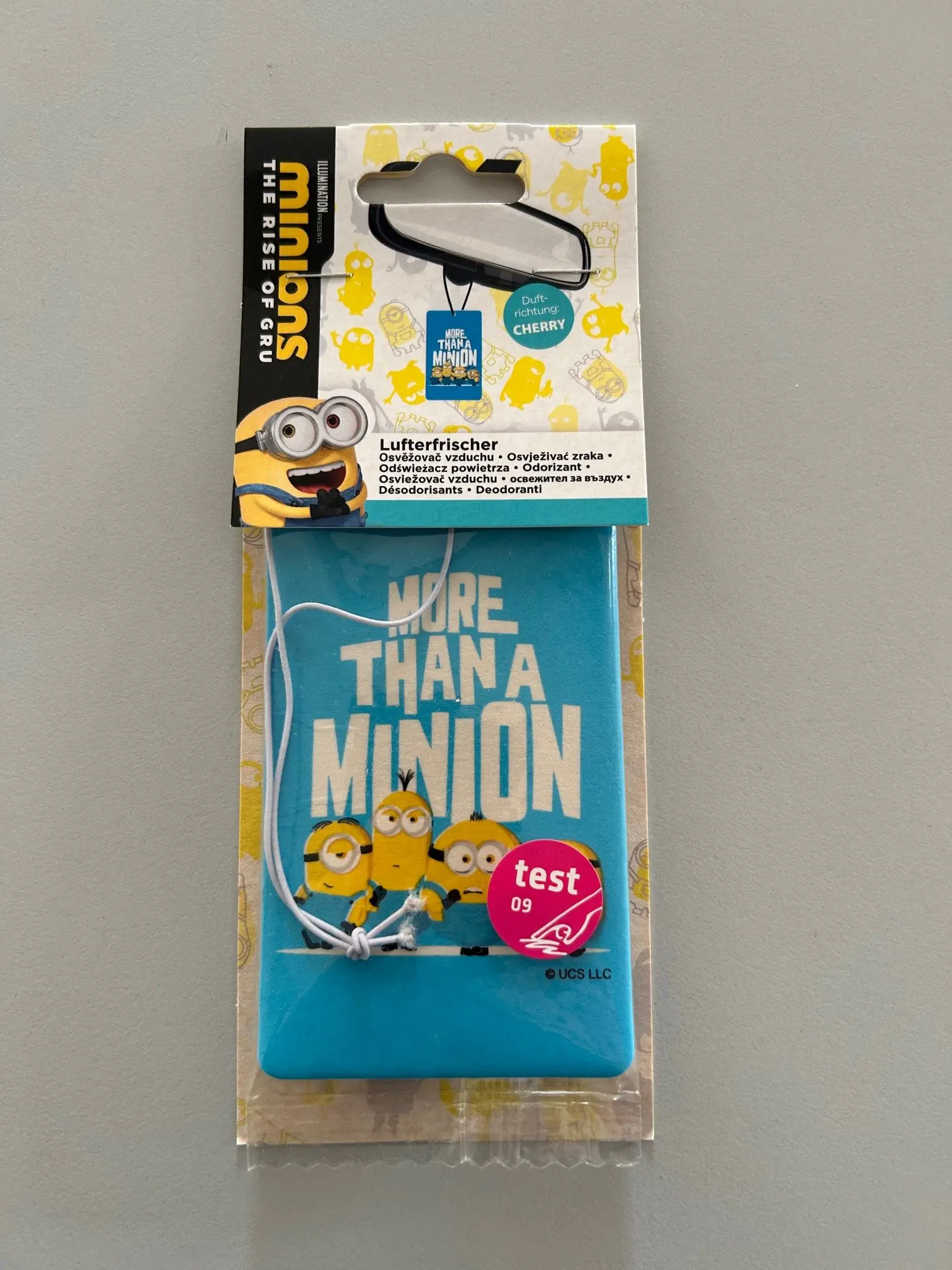 Minions Papierlufterfrischer More than a Minion Cherry