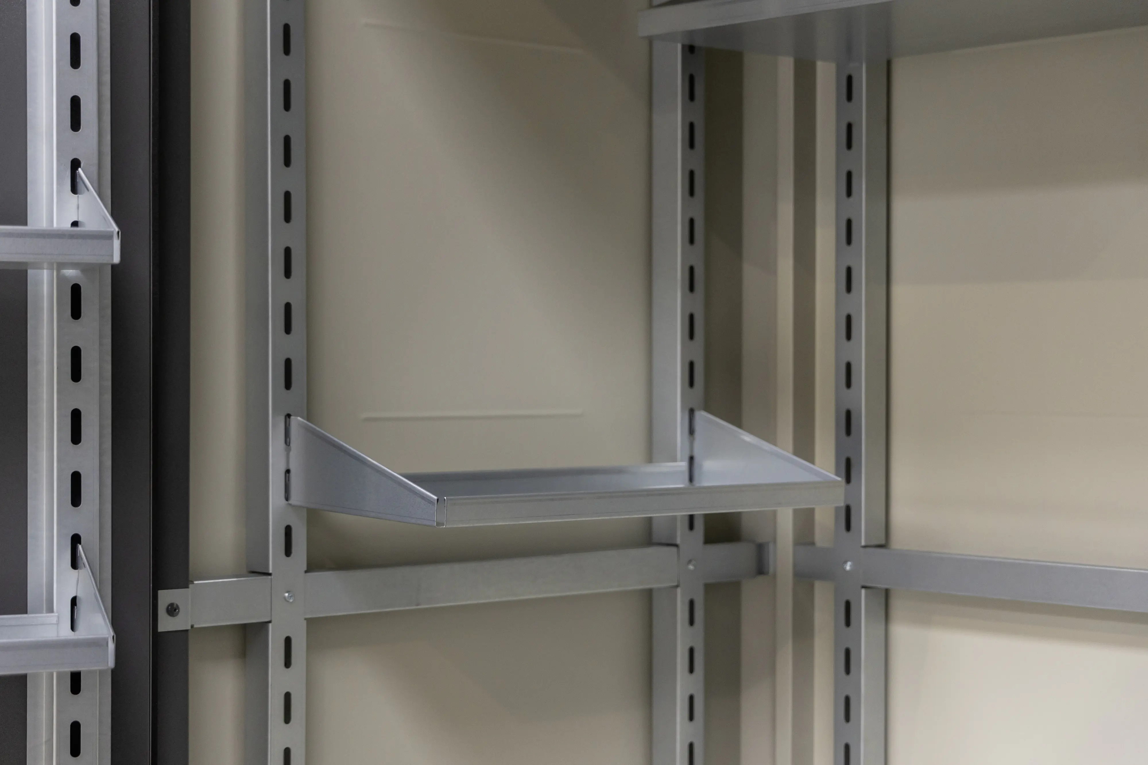 Telluria Regal-Set M Giarmadio für Geräteschrank silber
