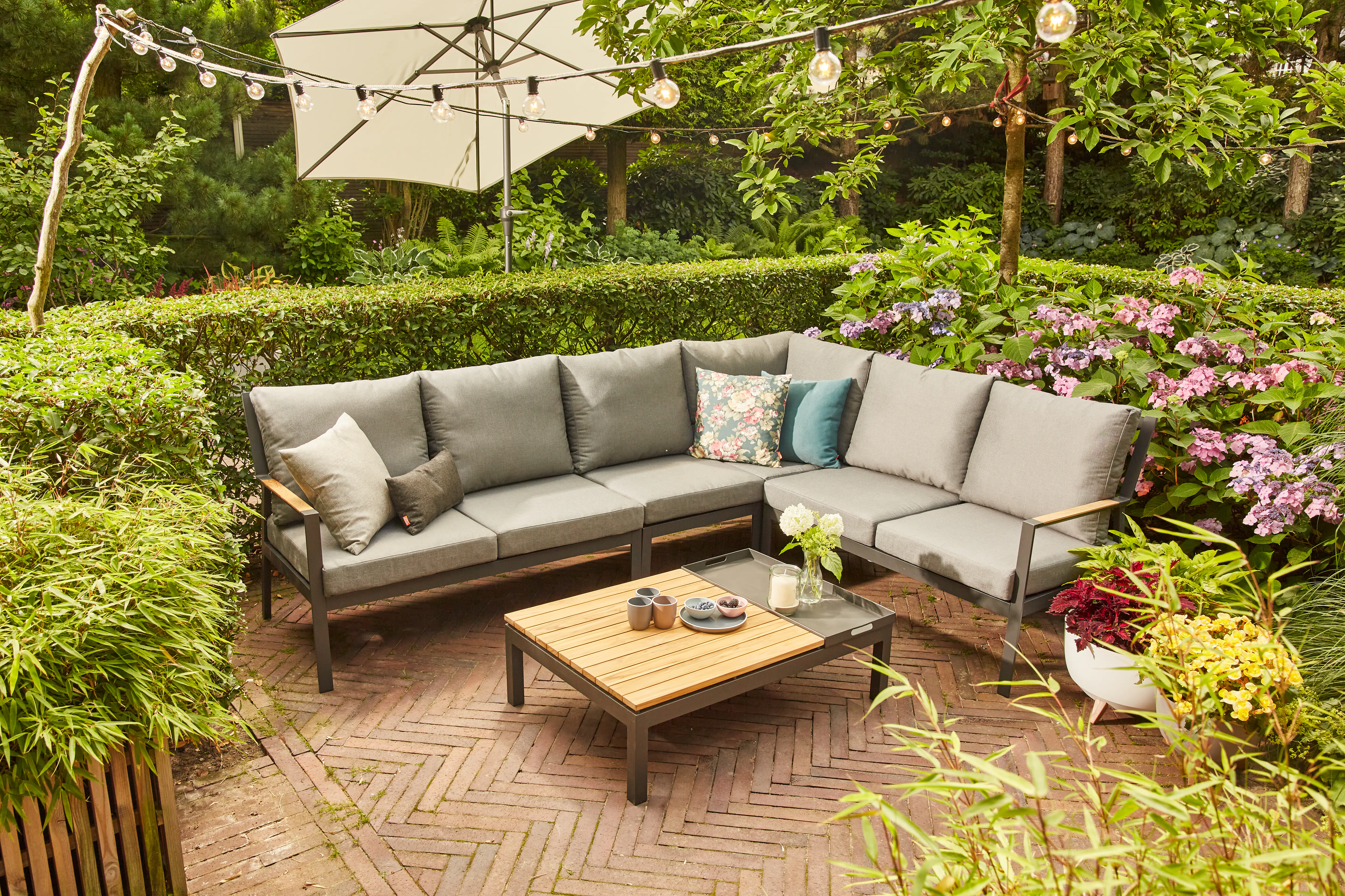 Siena Garden Mittelstockschirm Avio natur Ø 250 cm