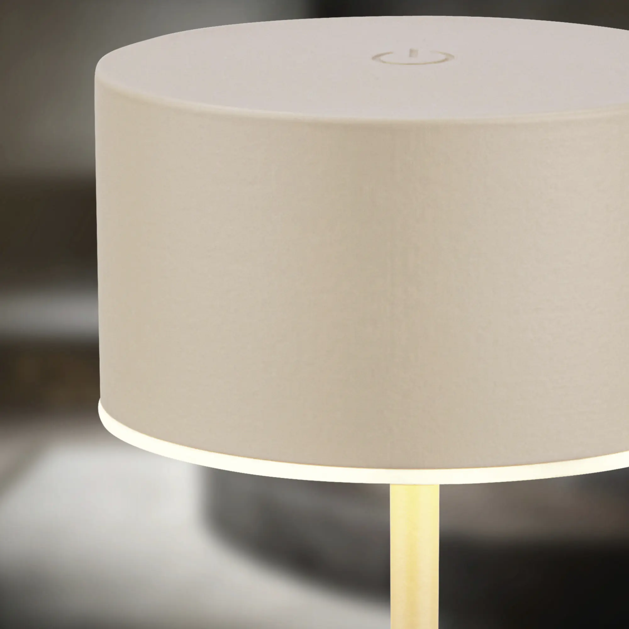 Briloner LED Akku-Tischleuchte Kira Ø 8 x 19 cm warmweiß beige dimmbar 