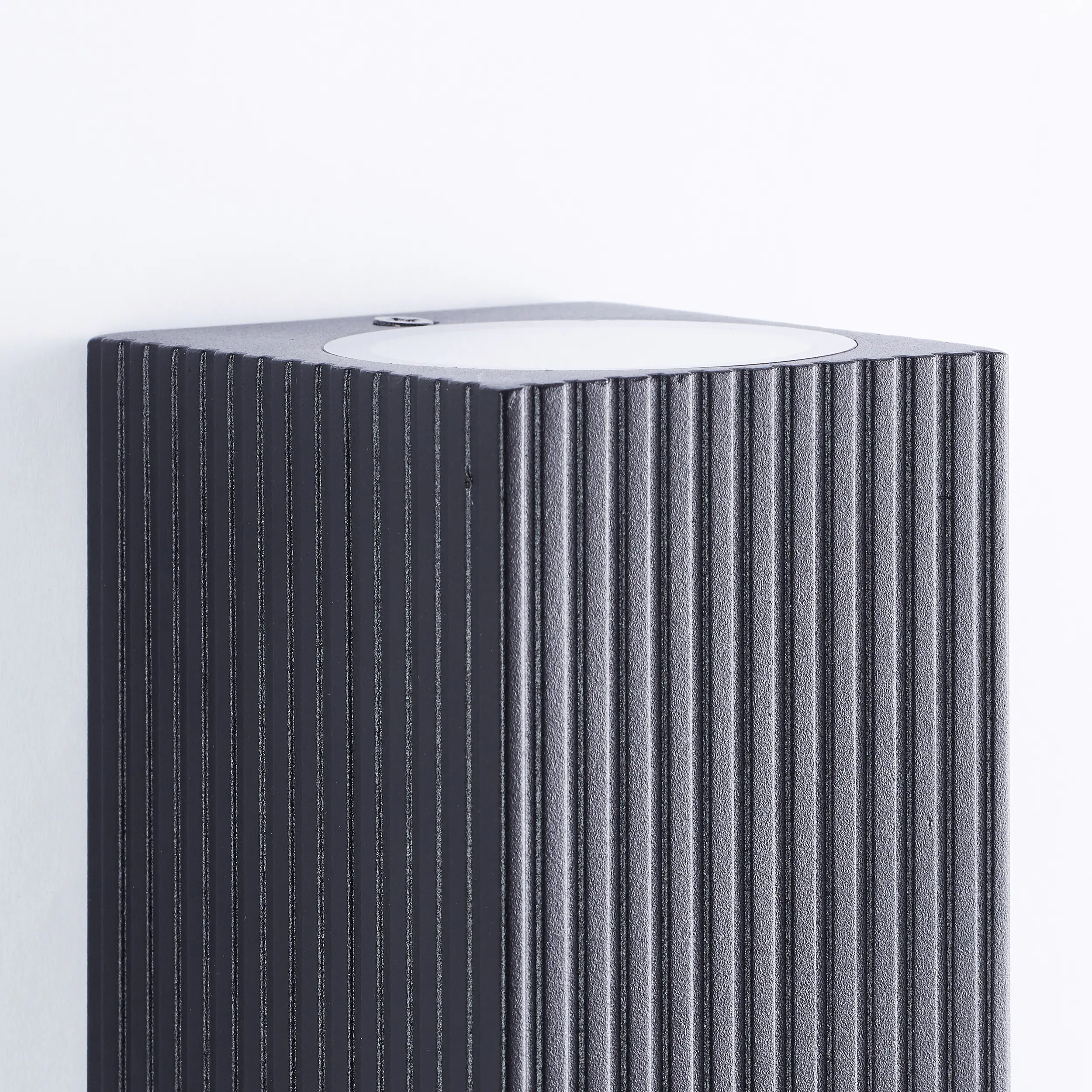 Brilliant Außenwandleuchte Jelani 16,5 x 7,8 cm schwarz