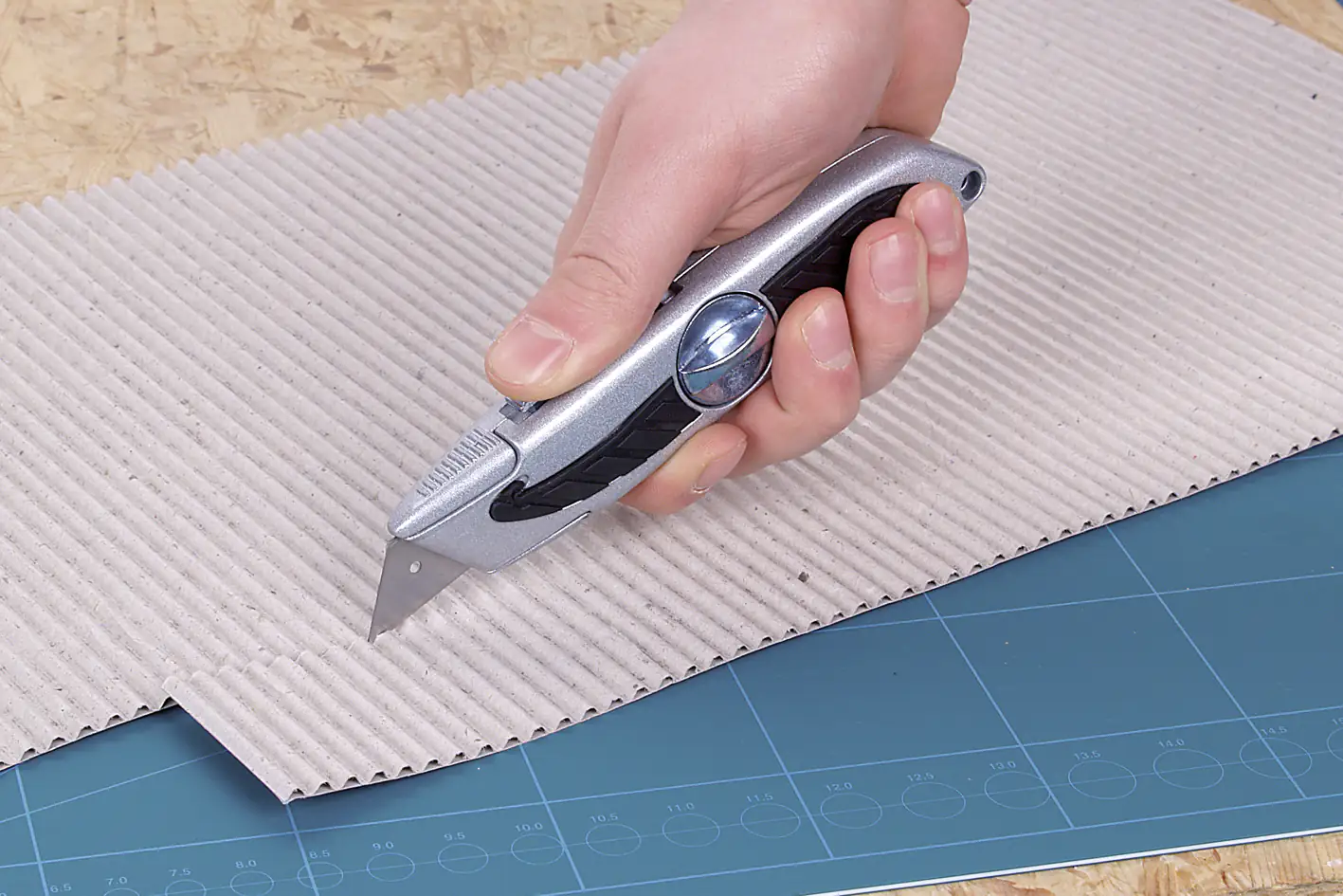 Wolfcraft Cuttermesser inkl. 1 Ersatzklinge Metallgehäuse