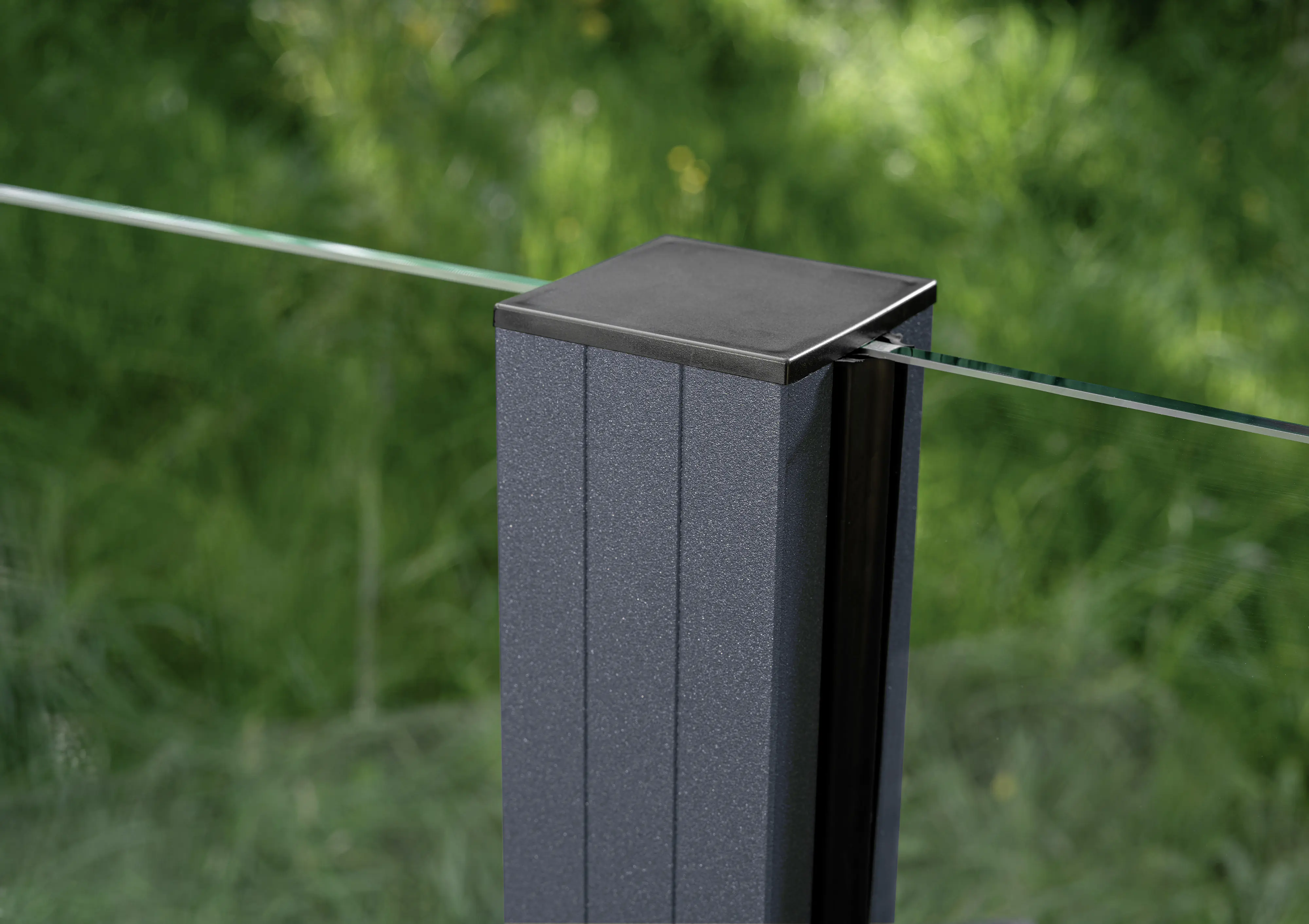 Ambiente Aluminium-Pfosten 240 cm, 68 x 68 mm, Anthrazit Struktur 7016