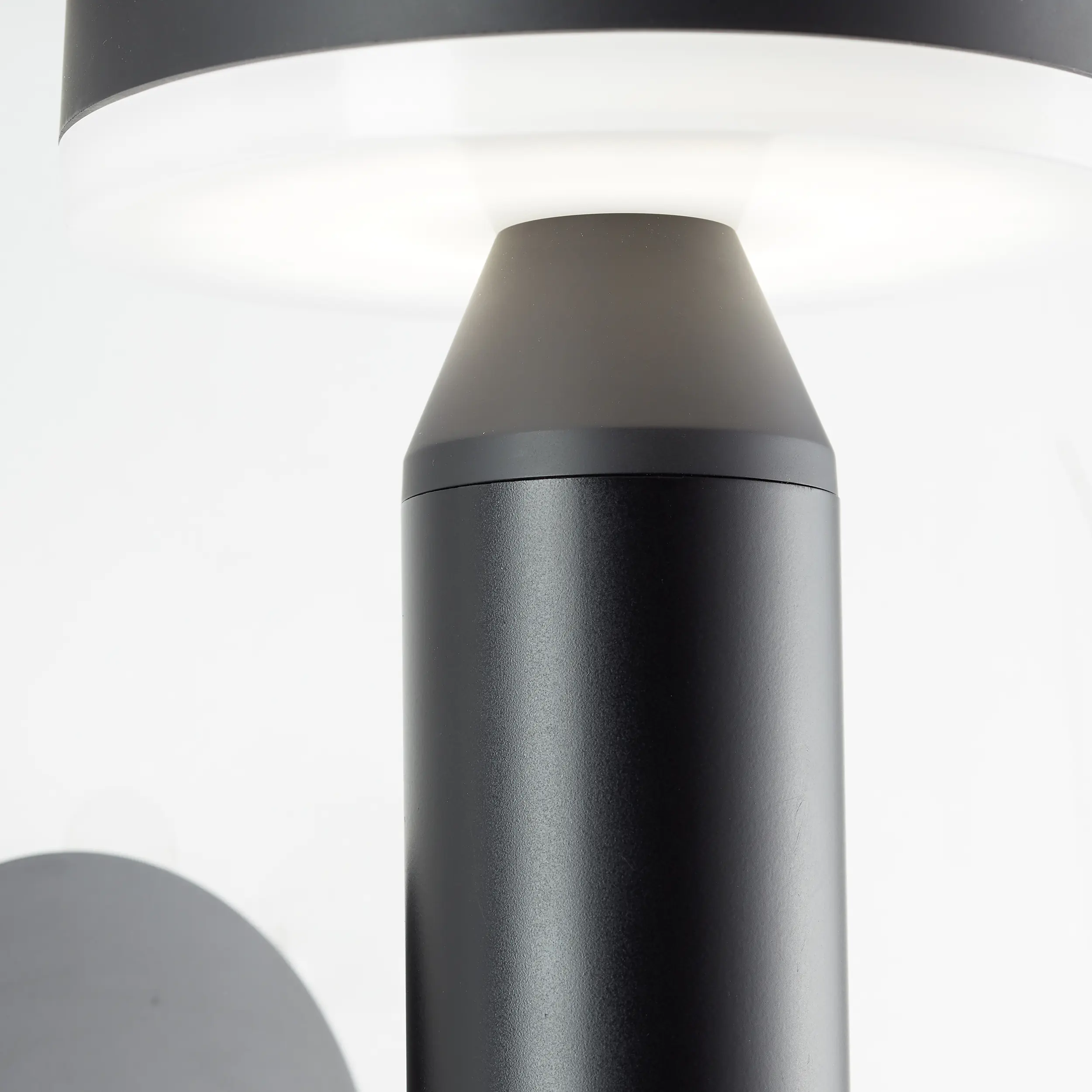Brilliant Solar-Außenwandleuchte Magua  4W neutralweiß