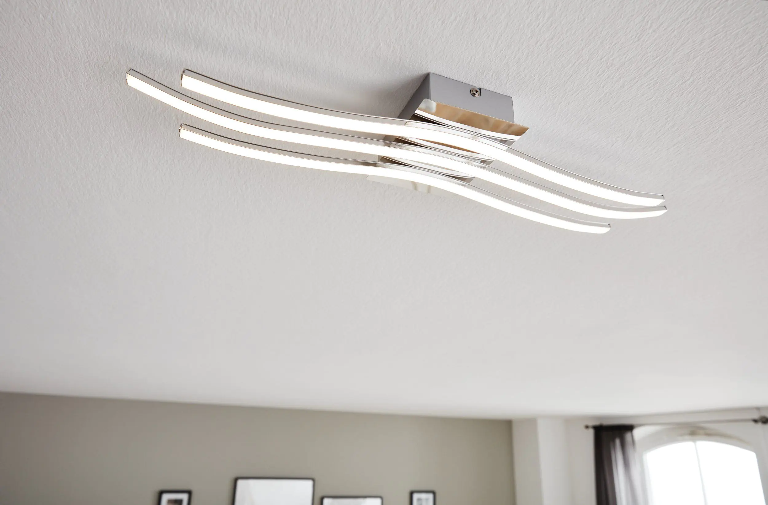 Eglo LED Deckenleuchte Roncade chrom 65 x 13 cm warmweiß