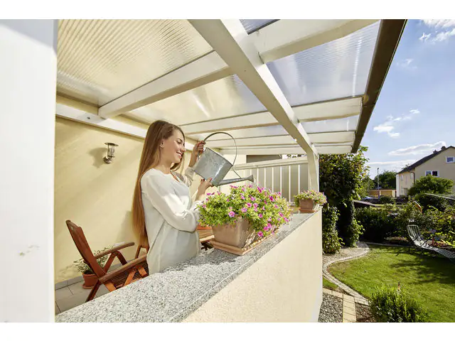Gutta Polycarbonat-Doppelstegplatte 250 x 98 cm 16 mm klar