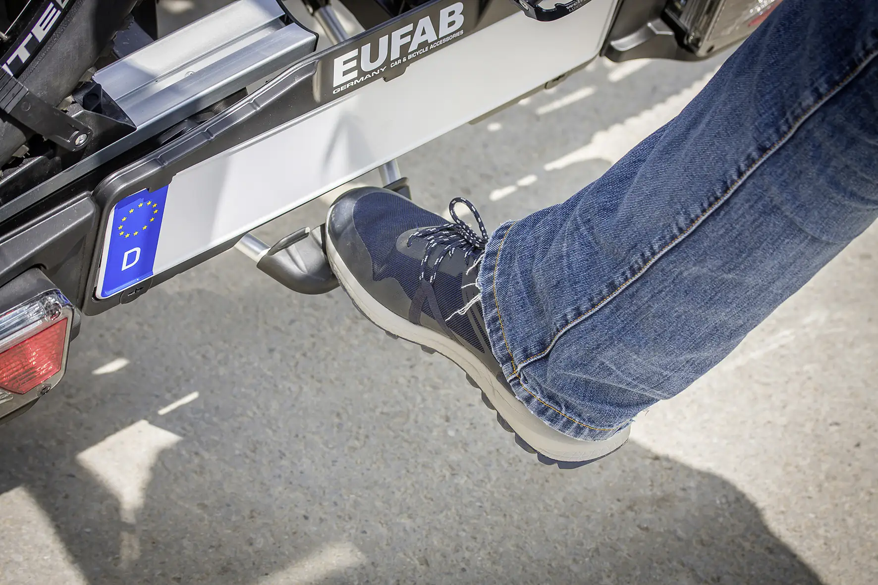 Eufab Fahrradheckträger Premium II für 2 Fahrräder, komplett vormontiert