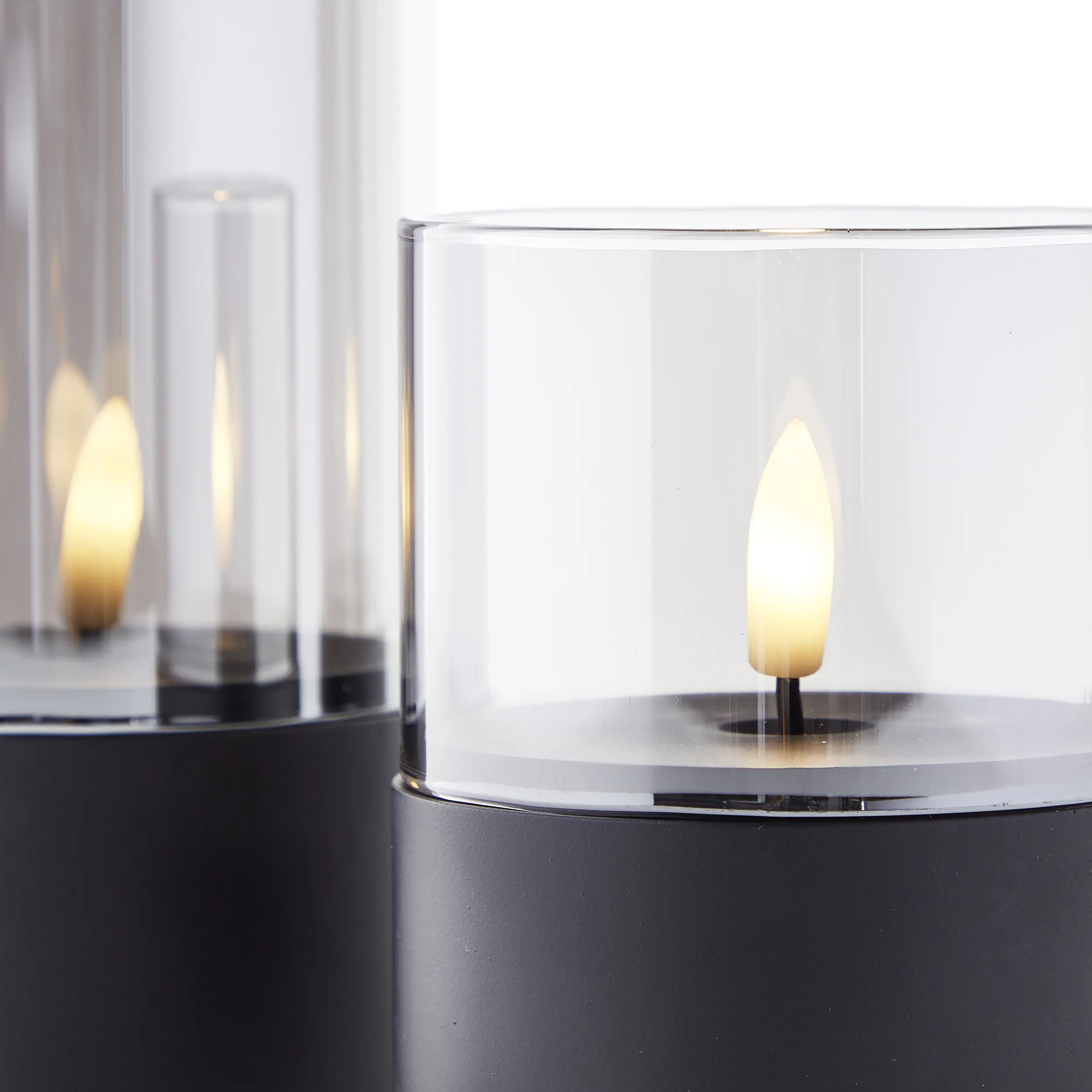 Brilliant LED Kerze batteriebetrieben mit Timer Ø 8 schwarz 3er Set 