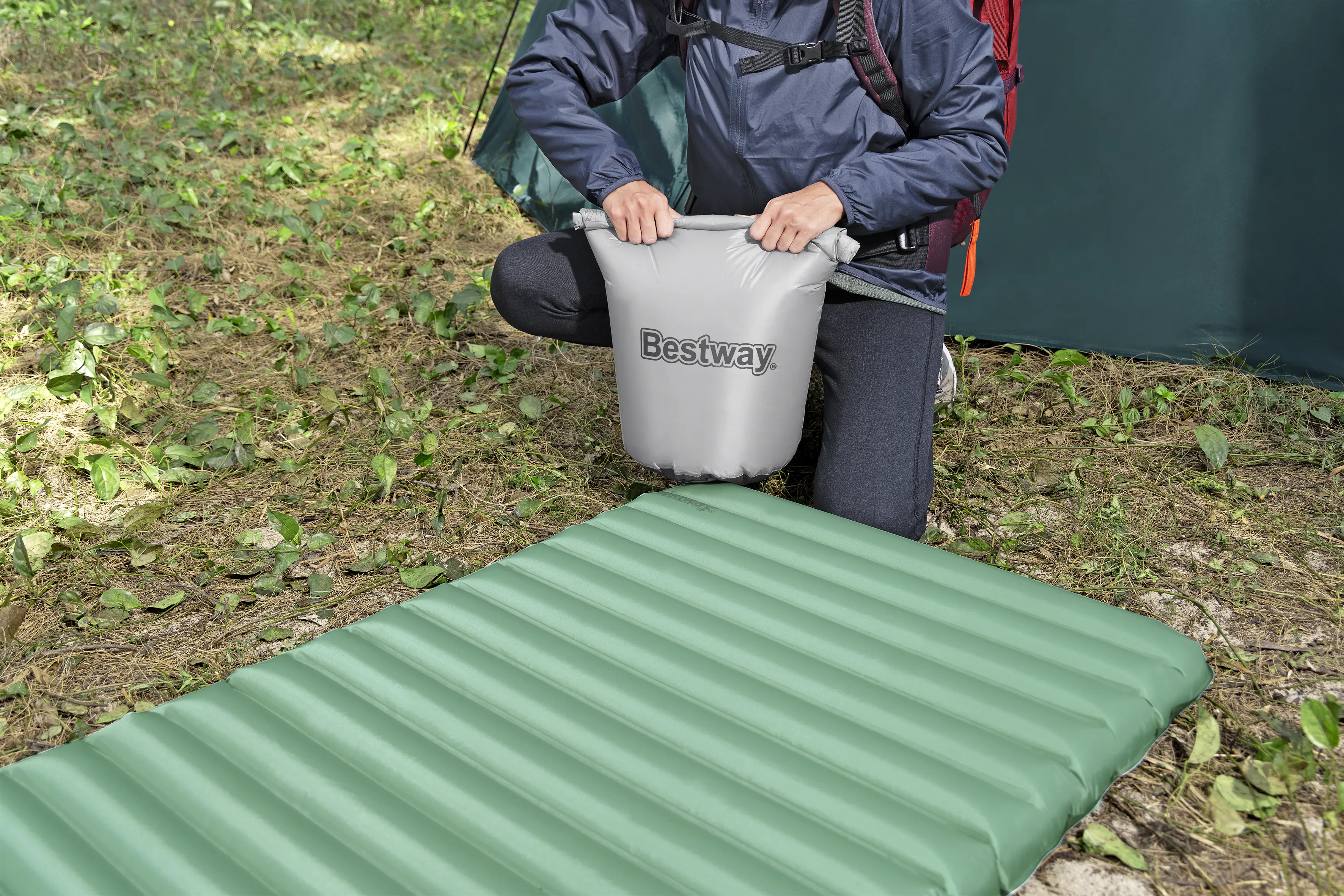 Bestway Isomatte AdventuRest aufblasbar grün 198 x 71 x 8 cm