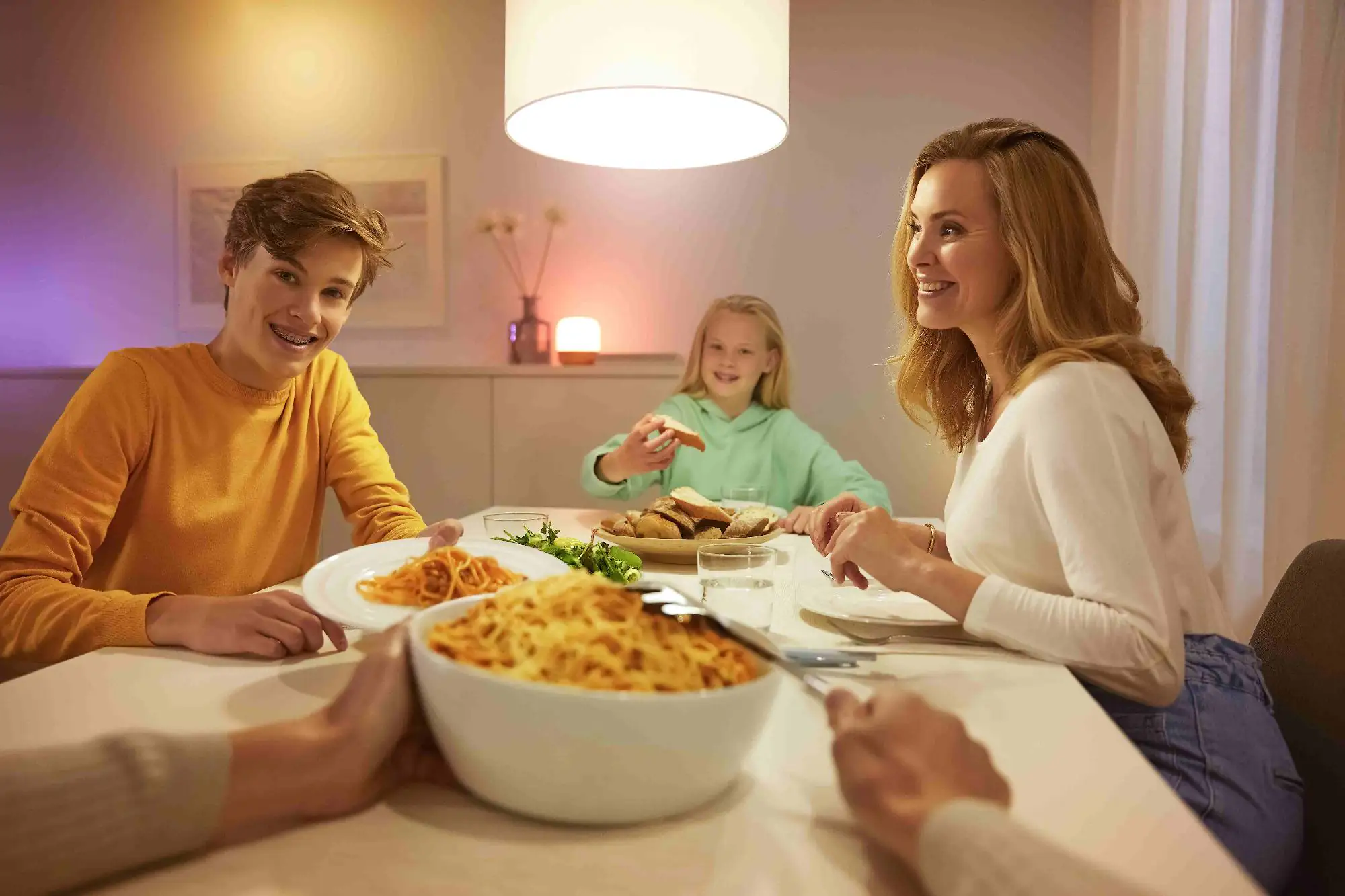 WiZ Steckdose Smart Plug weiß WiZ Connected