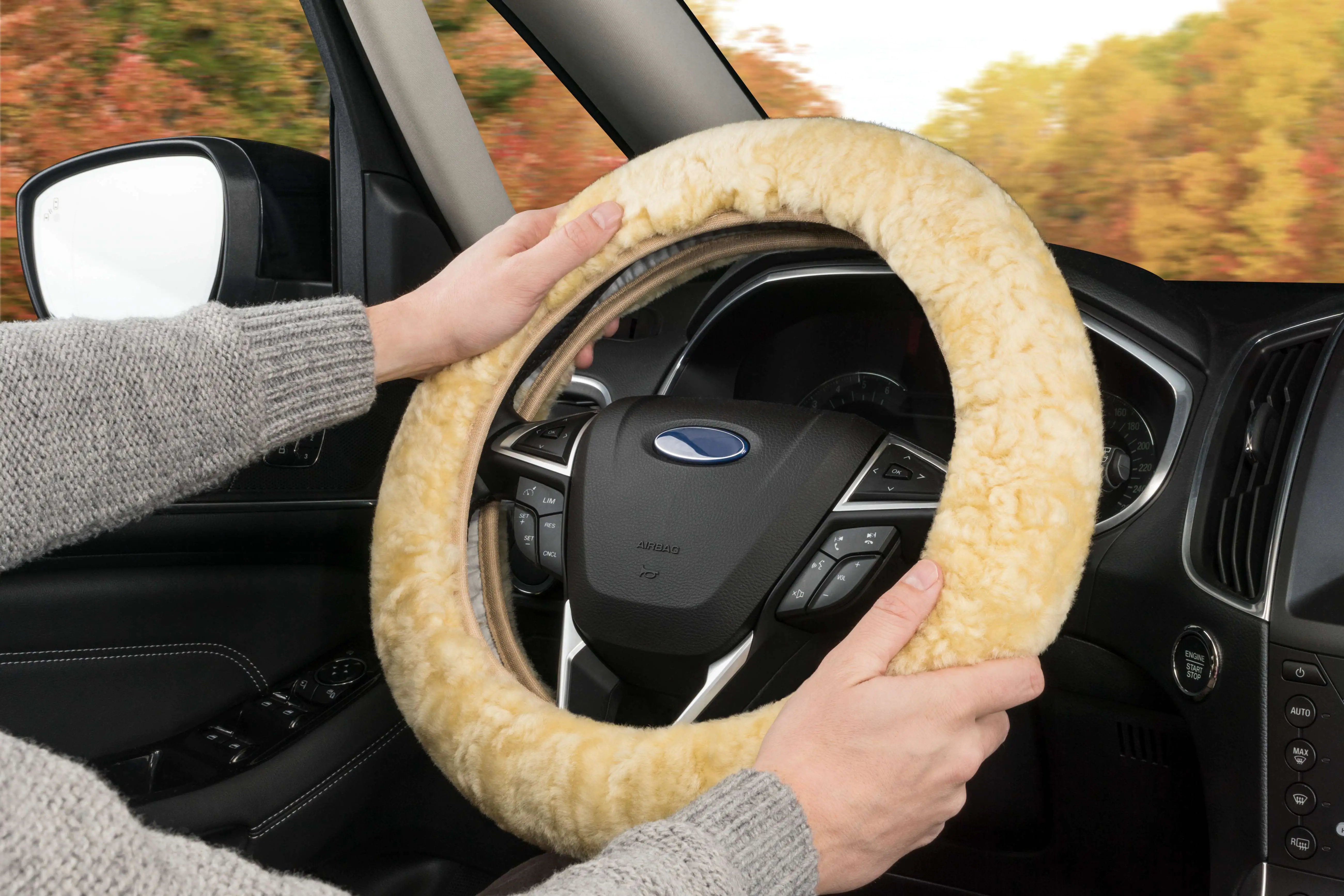 Walser Lenkradhülle Lammfell beige 1-teilig