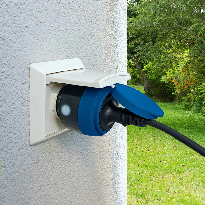Schwaiger WiFi Steckdosenadapter mit Einspeisefunktion