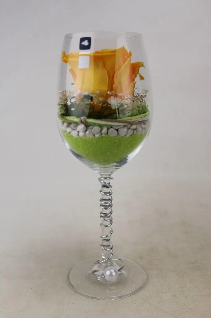 Arrangement Weinglas Leonardo Long Life Rose Gelb