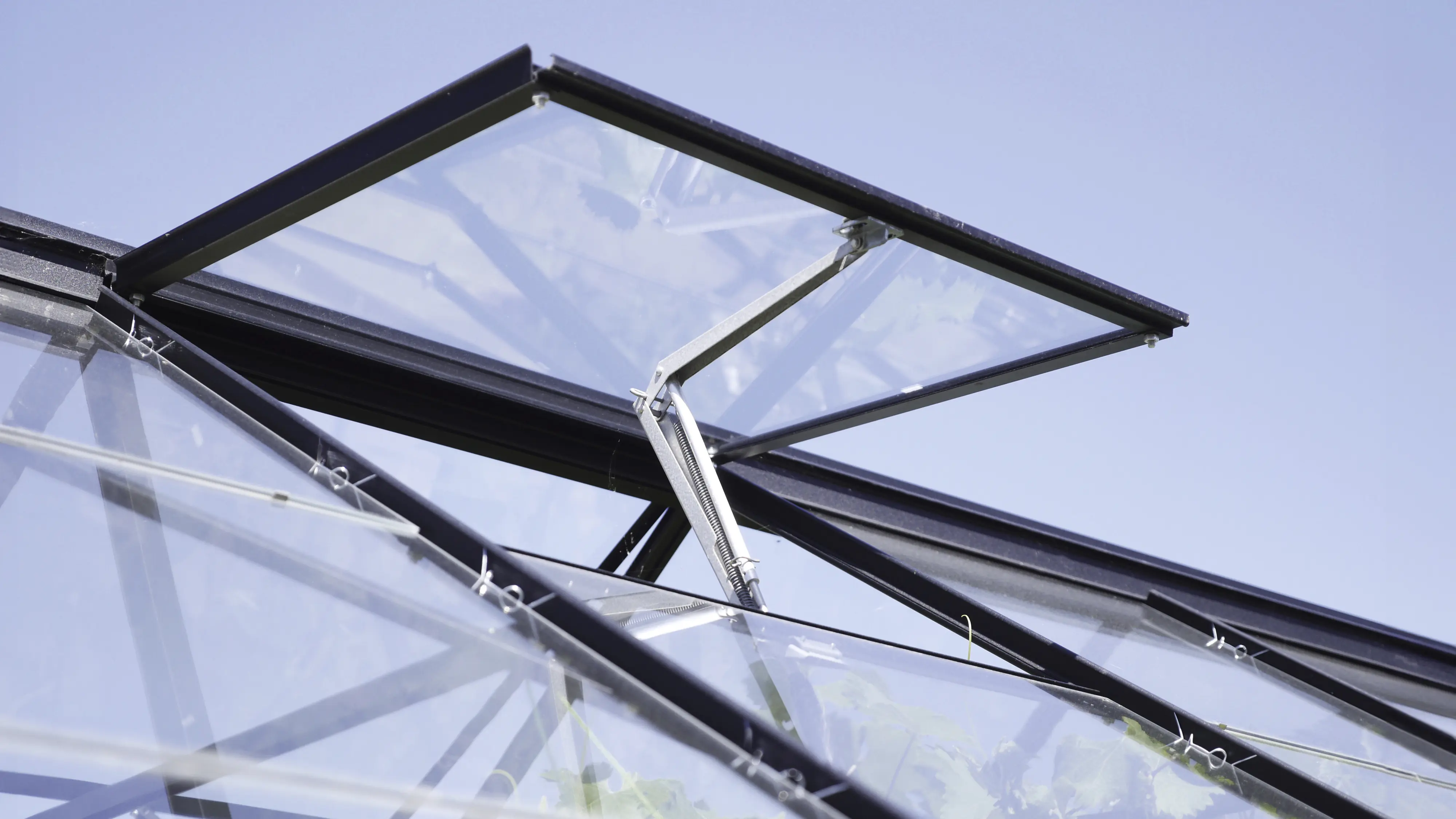 Vitavia Fensteröffner automatisch