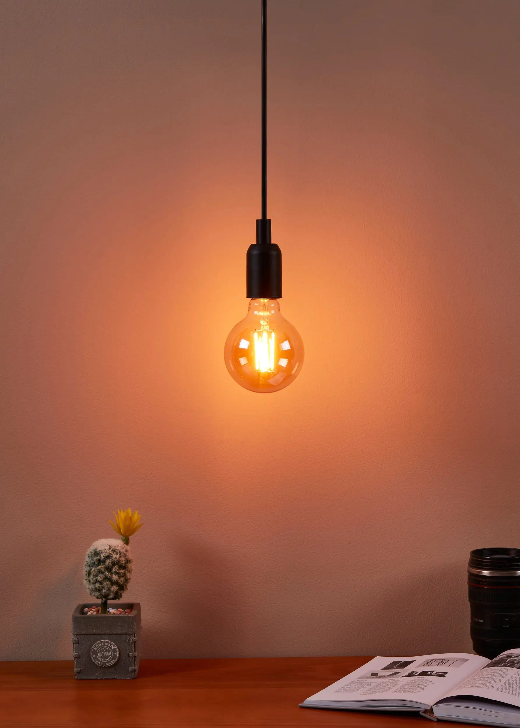 Eglo LED Globe G95 E27 4W amber