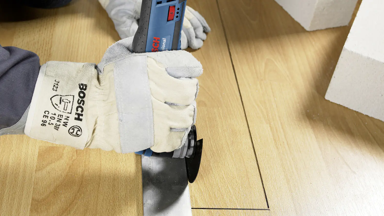 Bosch Professional Akku-Multi-Cutter GOP 12V-28 Solo
