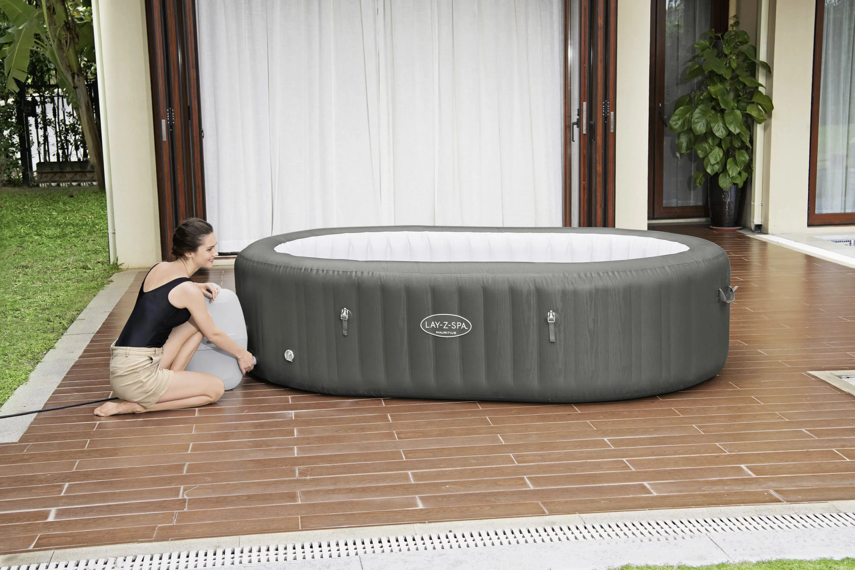 Bestway Whirlpool LAY-Z-SPA Mauritius AirJet oval 270 x 180 x71 cm